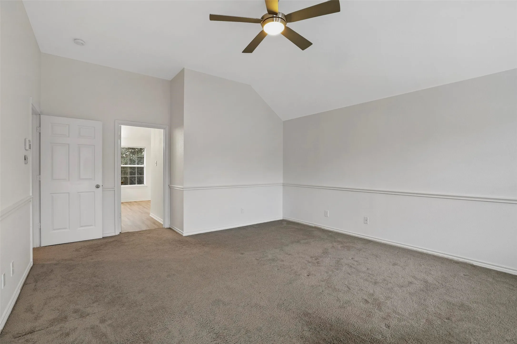Single Family Residence For Rent in Collin County , 2810 Glenwick Court, Richardson, Texas 75082, 3 Bedroom, 3 Bathroom, 2 Garage spaces, 2,672 Sqft, built in 1997, mls#21358189, Real Estate Agent in Richardson, Homes For Rent in Collin county, Homes For Rent in Richardson, Realtor in Richardson Texas, Real Estate Brokerage Independent Realty Texas, Luminita Cordes Realtor