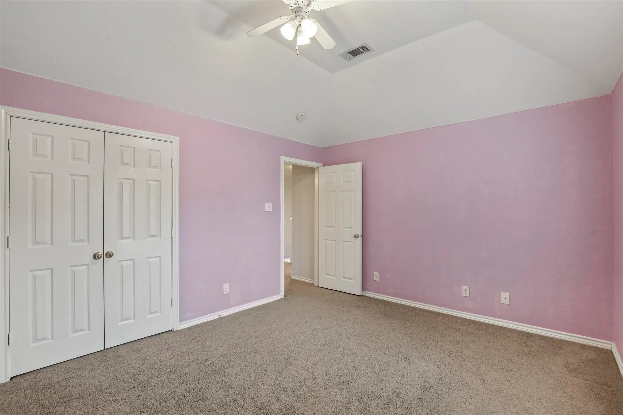 Single Family Residence For Rent in Collin County , 2810 Glenwick Court, Richardson, Texas 75082, 3 Bedroom, 3 Bathroom, 2 Garage spaces, 2,672 Sqft, built in 1997, mls#21358189, Real Estate Agent in Richardson, Homes For Rent in Collin county, Homes For Rent in Richardson, Realtor in Richardson Texas, Real Estate Brokerage Independent Realty Texas, Luminita Cordes Realtor