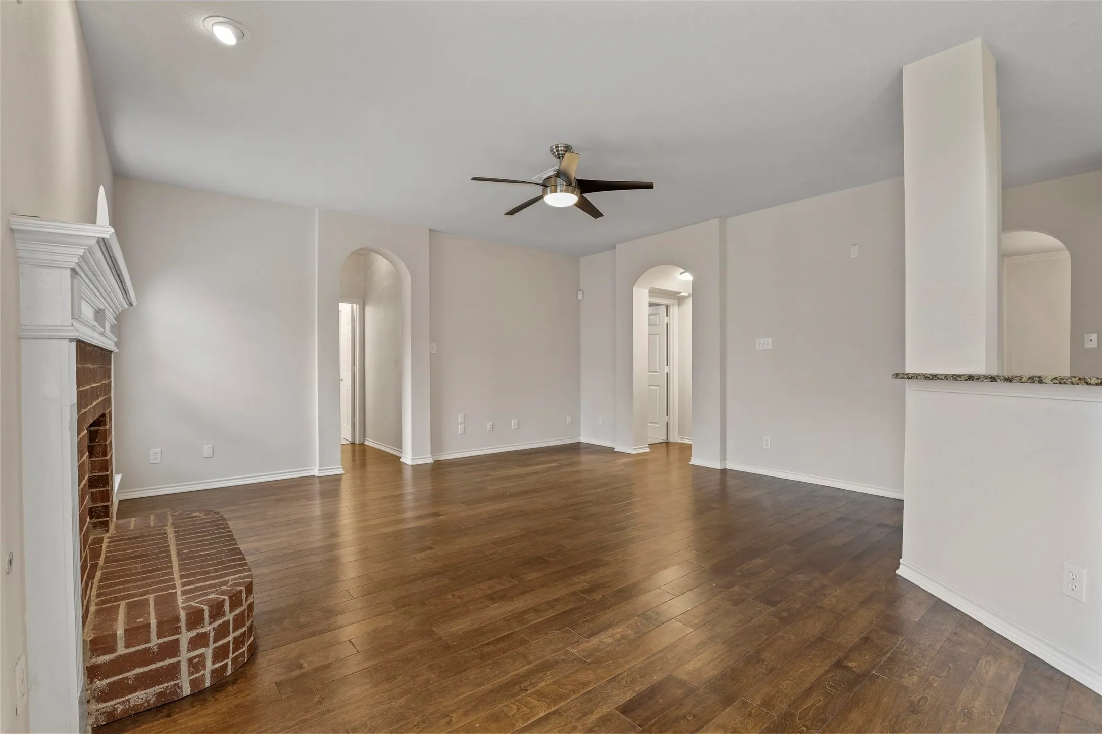 Single Family Residence For Rent in Collin County , 2810 Glenwick Court, Richardson, Texas 75082, 3 Bedroom, 3 Bathroom, 2 Garage spaces, 2,672 Sqft, built in 1997, mls#21358189, Real Estate Agent in Richardson, Homes For Rent in Collin county, Homes For Rent in Richardson, Realtor in Richardson Texas, Real Estate Brokerage Independent Realty Texas, Luminita Cordes Realtor
