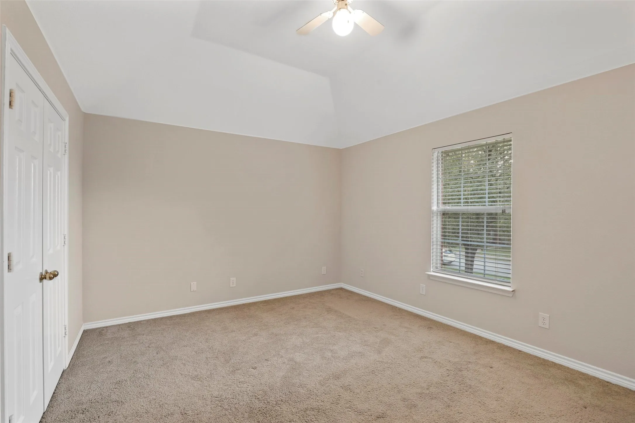Single Family Residence For Rent in Collin County , 2810 Glenwick Court, Richardson, Texas 75082, 3 Bedroom, 3 Bathroom, 2 Garage spaces, 2,672 Sqft, built in 1997, mls#21358189, Real Estate Agent in Richardson, Homes For Rent in Collin county, Homes For Rent in Richardson, Realtor in Richardson Texas, Real Estate Brokerage Independent Realty Texas, Luminita Cordes Realtor