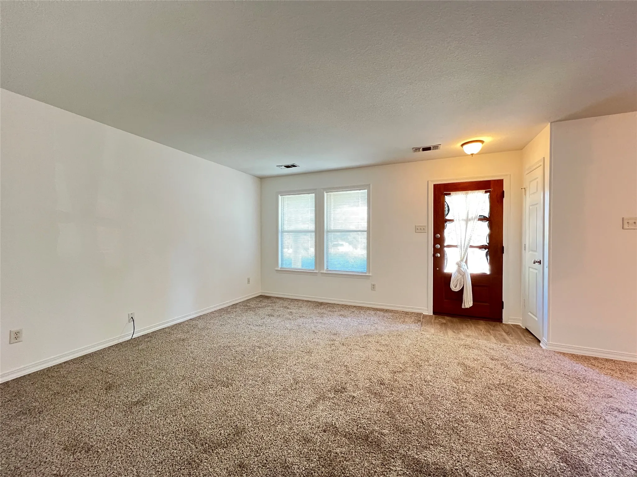 Single Family Residence For Rent in Wise County , 403 W Oak Street, Decatur, Texas 76234, 3 Bedroom, 2 Bathroom, Garage spaces, 1,140 Sqft, built in 2006, mls#21358192, Real Estate Agent in Decatur, Homes For Rent in Wise county, Homes For Rent in Decatur, Realtor in Decatur Texas, Real Estate Brokerage Independent Realty Texas, Luminita Cordes Realtor