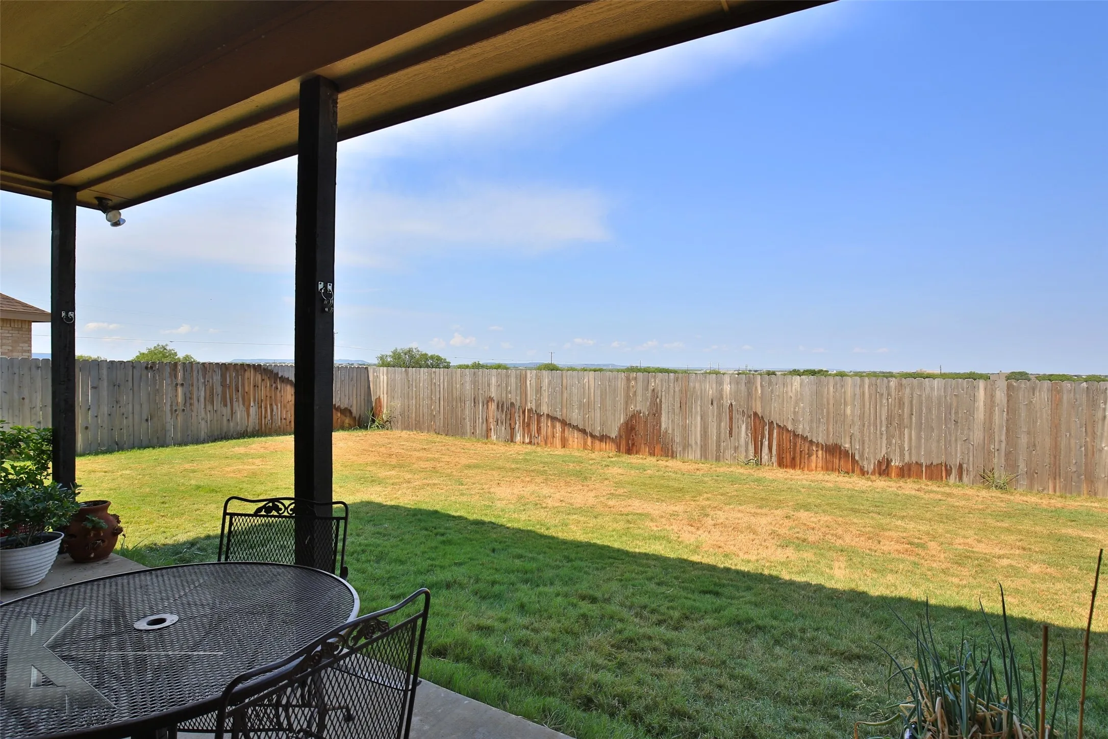 Single Family Residence For Sale in Taylor County , 7210 Raven Court, Abilene, Texas 79602, 4 Bedroom, 2 Bathroom, 2 Garage spaces, 2,010 Sqft, built in 2016, mls#21358193, Real Estate Agent in Abilene, Homes For Sale in Taylor county, Homes For Sale in Abilene, Realtor in Abilene Texas, Real Estate Brokerage Independent Realty Texas, Luminita Cordes Realtor