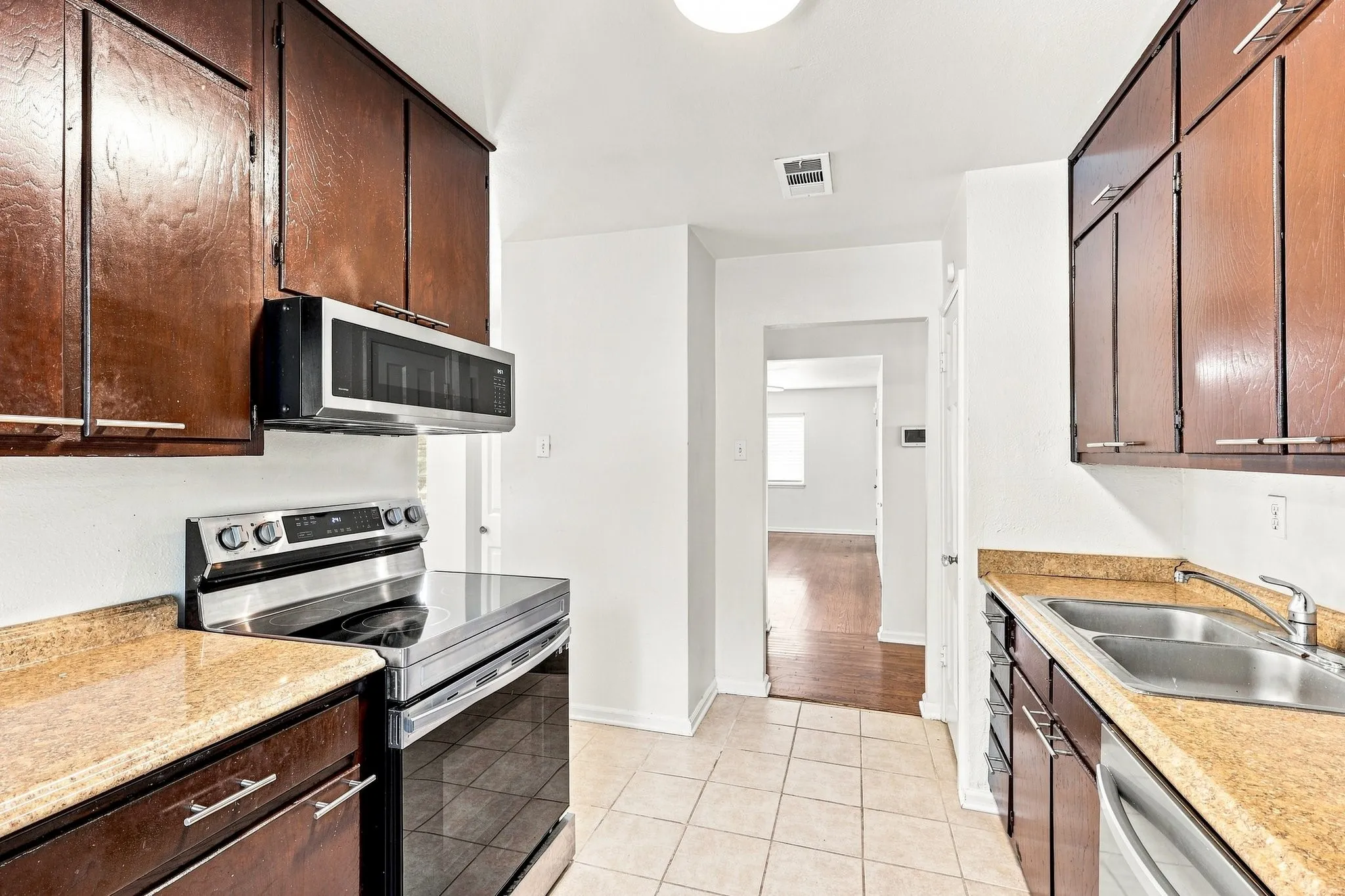 Stainless Steel appliances for the chef of the home!