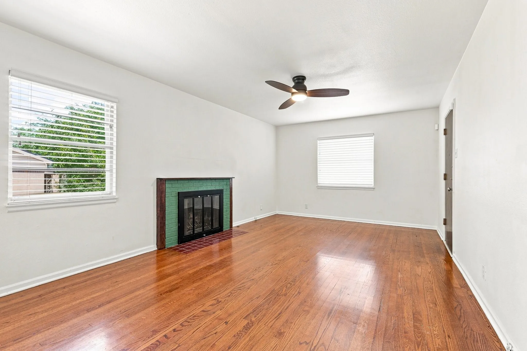 So much potential for any decorating style.