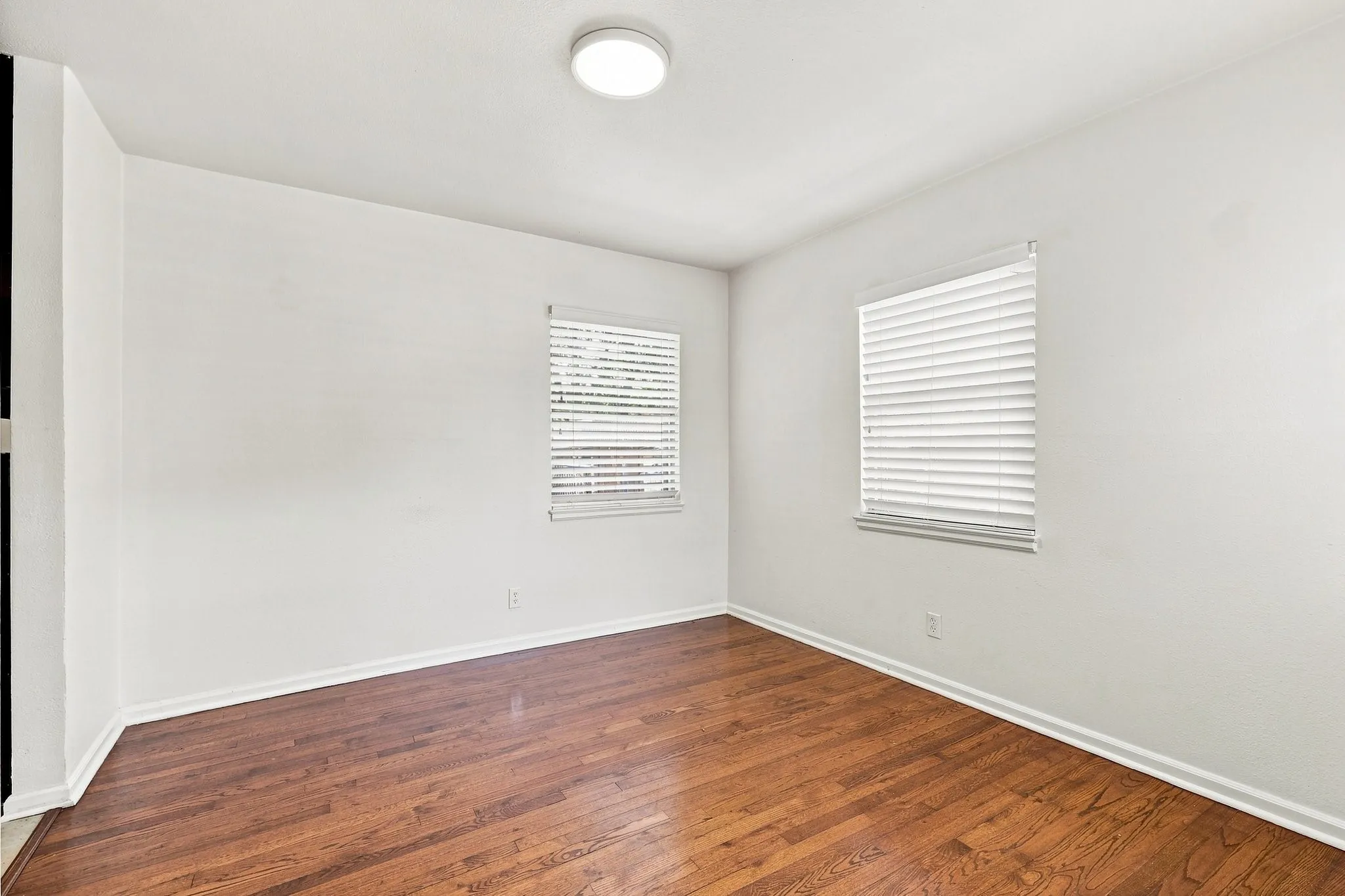 Secondary Bedroom.