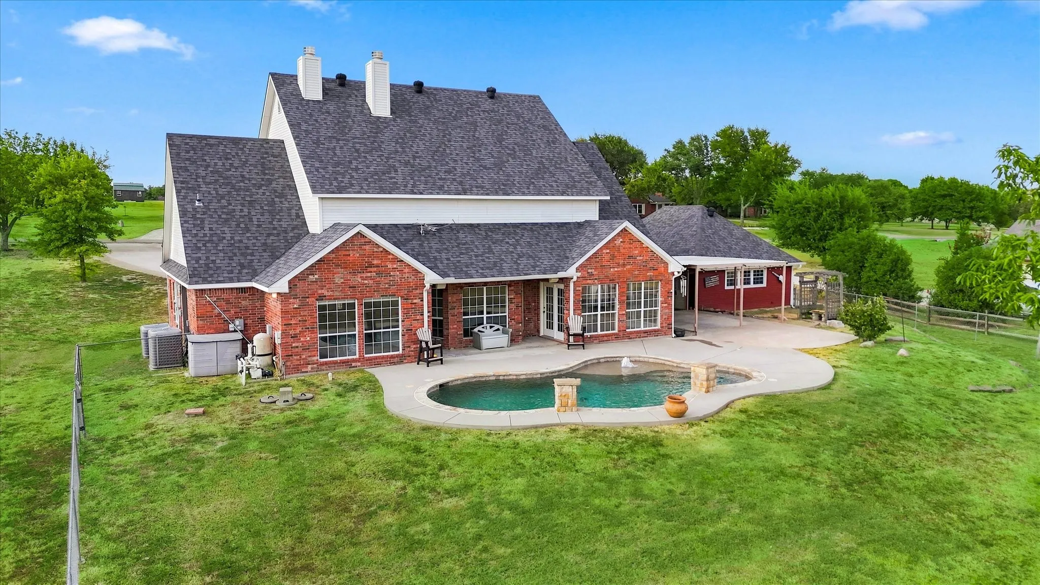 want to be the house the kids all want to hang out at? Especially the teen years?  Then seriously consider Van Alstyne TX which is only 17 miles north of McKinney and 50 miles north of Dallas. This home is the kind of home where memories are cherished and there is room for growth.