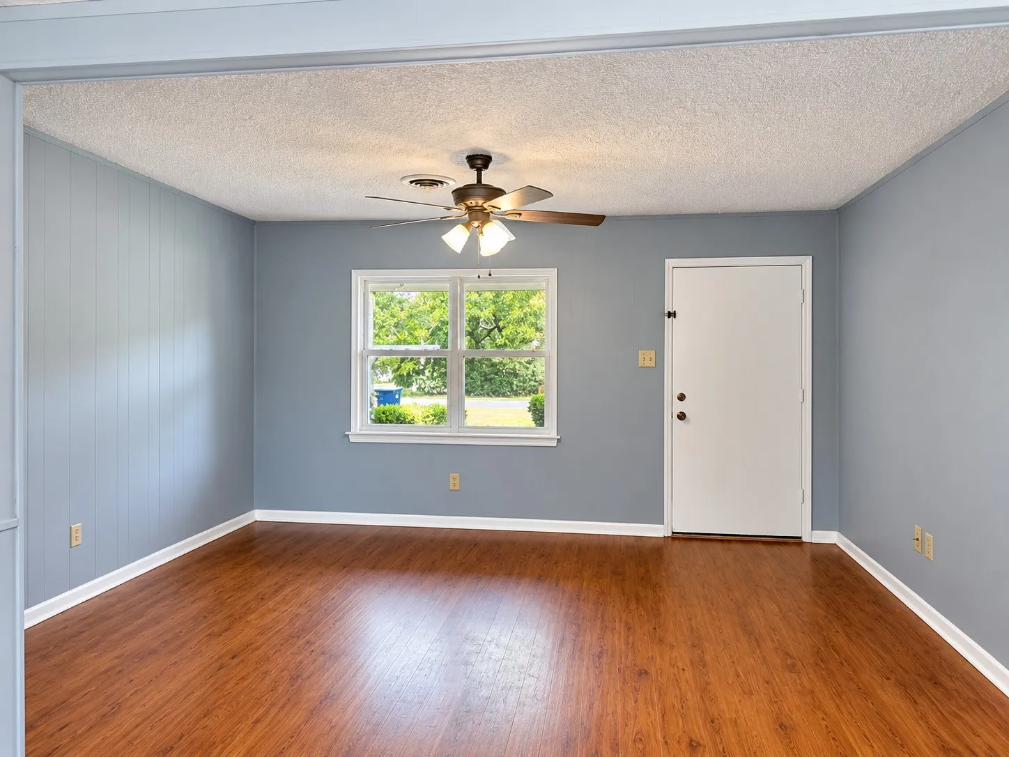 Single Family Residence For Sale in Callahan County , 156 George Scott Street, Cross Plains, Texas 76443, 3 Bedroom, 2 Bathroom, 1 Garage spaces, 1,064 Sqft, built in 1958, mls#21358213, Real Estate Agent in Cross Plains, Homes For Sale in Callahan county, Homes For Sale in Cross Plains, Realtor in Cross Plains Texas, Real Estate Brokerage Independent Realty Texas, Luminita Cordes Realtor
