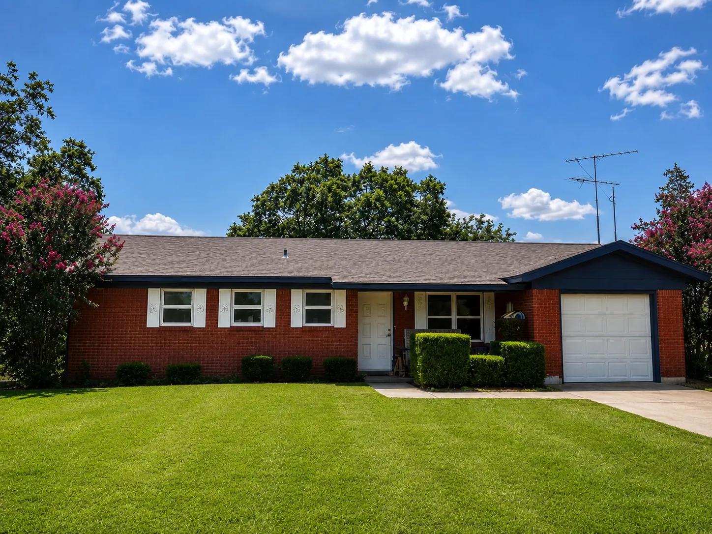 Single Family Residence For Sale in Callahan County , 156 George Scott Street, Cross Plains, Texas 76443, 3 Bedroom, 2 Bathroom, 1 Garage spaces, 1,064 Sqft, built in 1958, mls#21358213, Real Estate Agent in Cross Plains, Homes For Sale in Callahan county, Homes For Sale in Cross Plains, Realtor in Cross Plains Texas, Real Estate Brokerage Independent Realty Texas, Luminita Cordes Realtor