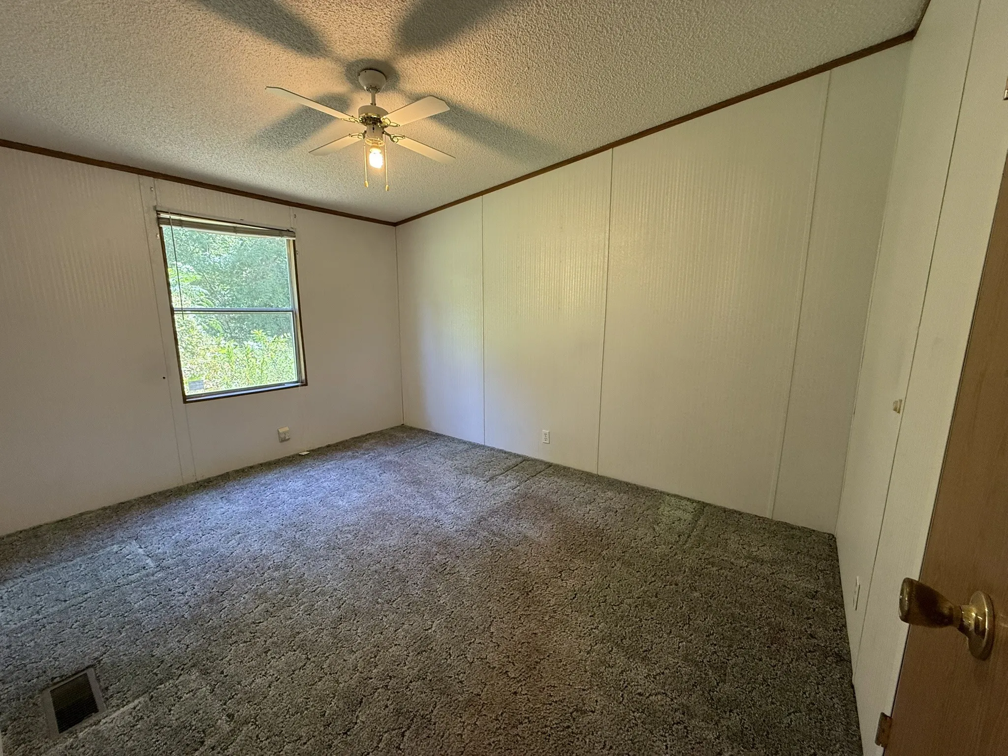 Manufactured Home For Sale in Van Zandt County , 13804 FM 279, Chandler, Texas 75758, 5 Bedroom, 2 Bathroom, Garage spaces, 2,128 Sqft, built in 1997, mls#21356776, Real Estate Agent in Chandler, Homes For Sale in Van Zandt county, Homes For Sale in Chandler, Realtor in Chandler Texas, Real Estate Brokerage Independent Realty Texas, Luminita Cordes Realtor