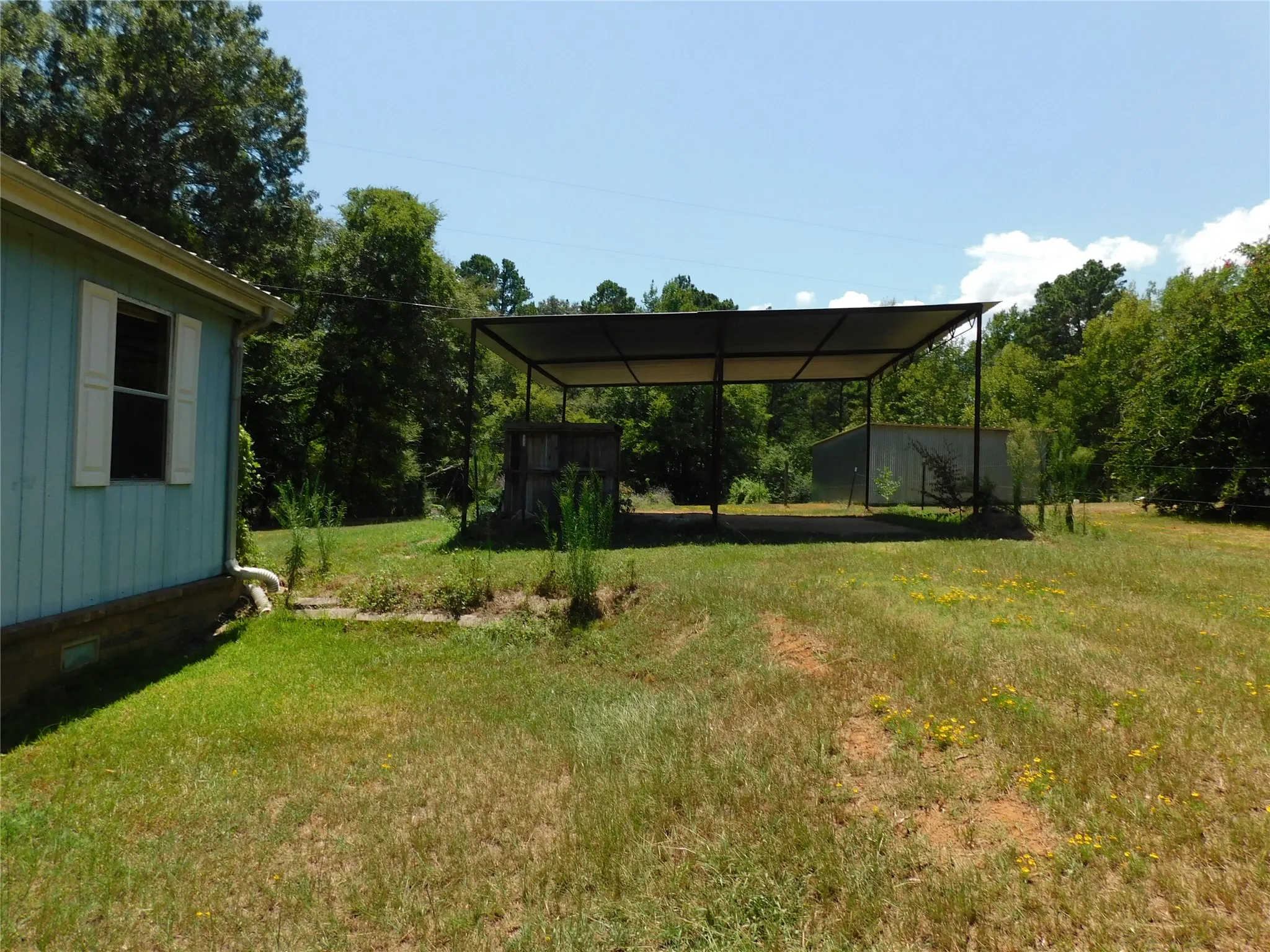 Manufactured Home For Sale in Van Zandt County , 13804 FM 279, Chandler, Texas 75758, 5 Bedroom, 2 Bathroom, Garage spaces, 2,128 Sqft, built in 1997, mls#21356776, Real Estate Agent in Chandler, Homes For Sale in Van Zandt county, Homes For Sale in Chandler, Realtor in Chandler Texas, Real Estate Brokerage Independent Realty Texas, Luminita Cordes Realtor