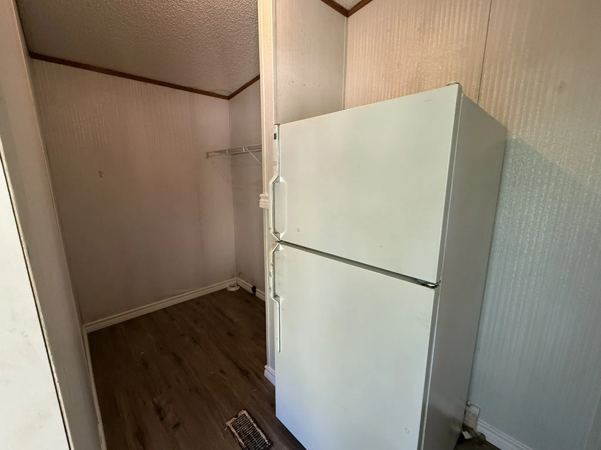 Manufactured Home For Sale in Van Zandt County , 13804 FM 279, Chandler, Texas 75758, 5 Bedroom, 2 Bathroom, Garage spaces, 2,128 Sqft, built in 1997, mls#21356776, Real Estate Agent in Chandler, Homes For Sale in Van Zandt county, Homes For Sale in Chandler, Realtor in Chandler Texas, Real Estate Brokerage Independent Realty Texas, Luminita Cordes Realtor