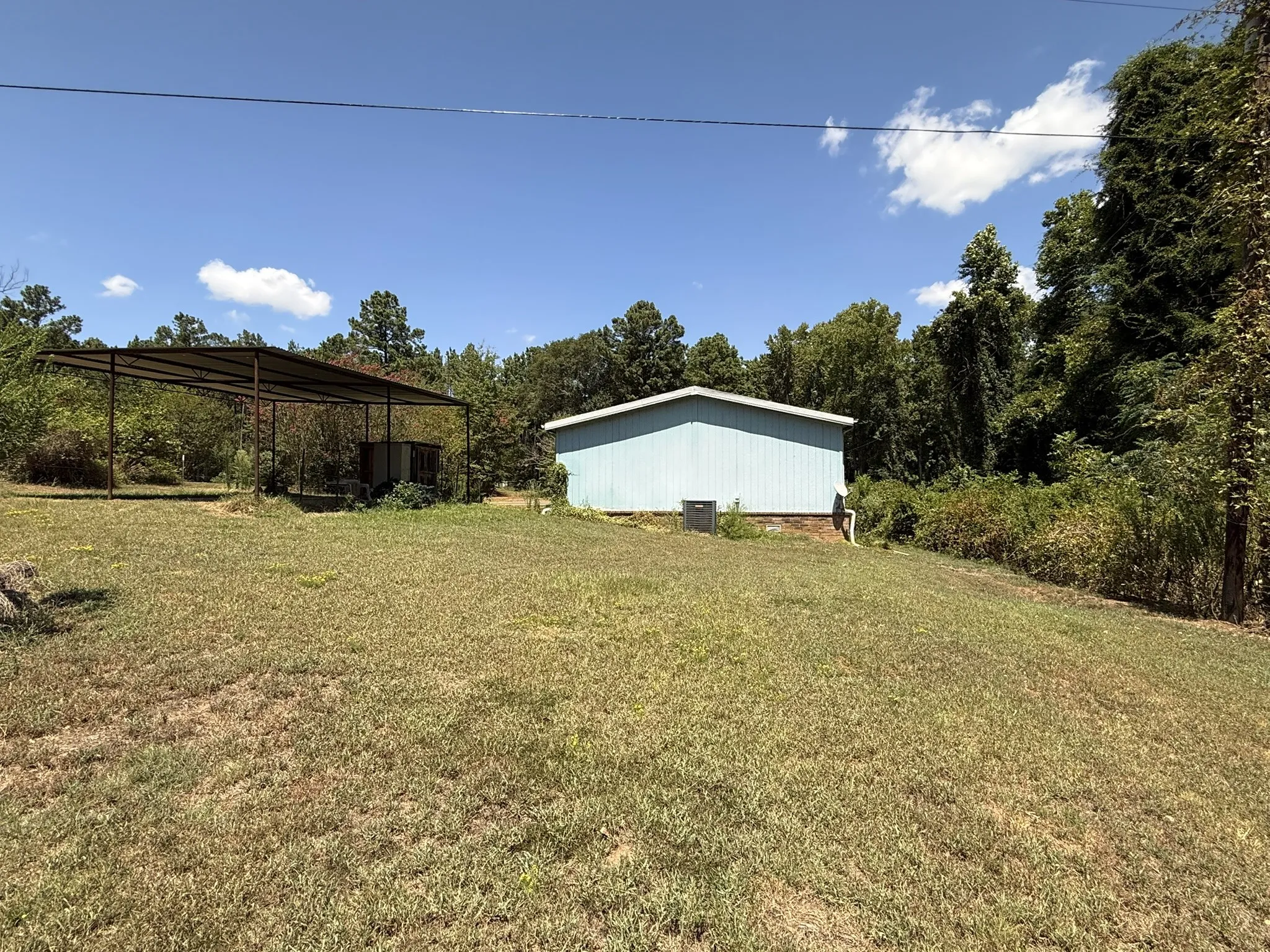 Manufactured Home For Sale in Van Zandt County , 13804 FM 279, Chandler, Texas 75758, 5 Bedroom, 2 Bathroom, Garage spaces, 2,128 Sqft, built in 1997, mls#21356776, Real Estate Agent in Chandler, Homes For Sale in Van Zandt county, Homes For Sale in Chandler, Realtor in Chandler Texas, Real Estate Brokerage Independent Realty Texas, Luminita Cordes Realtor