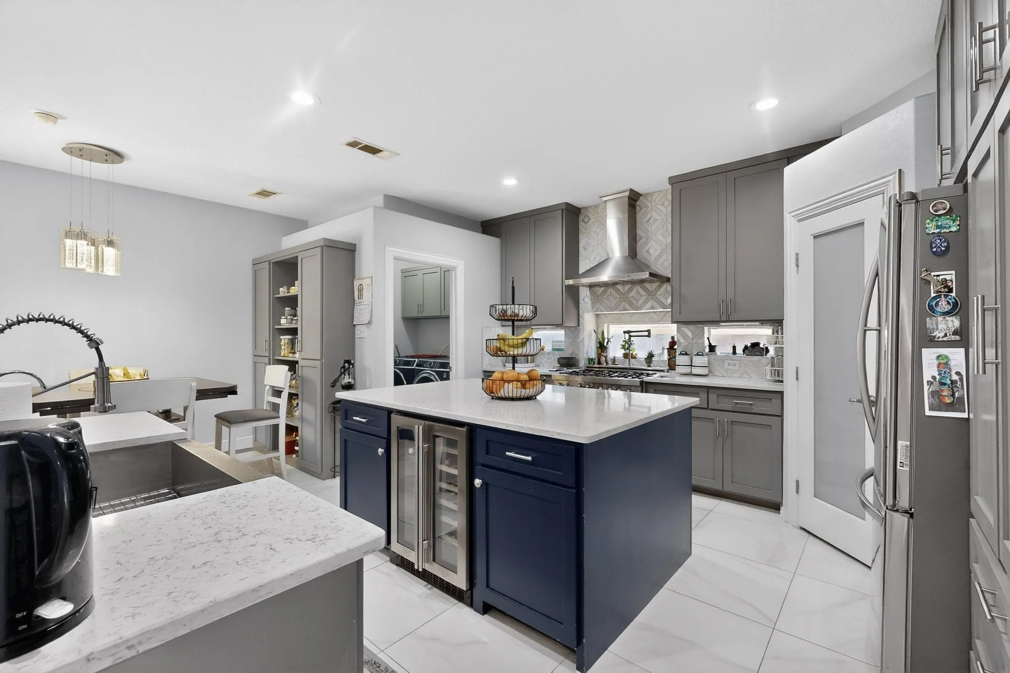 Single Family Residence For Sale in Collin County , 10051 Plainsman Lane, Frisco, Texas 75035, 4 Bedroom, 3 Bathroom, 2 Garage spaces, 3,535 Sqft, built in 2005, mls#21358218, Real Estate Agent in Frisco, Homes For Sale in Collin county, Homes For Sale in Frisco, Realtor in Frisco Texas, Real Estate Brokerage Independent Realty Texas, Luminita Cordes Realtor