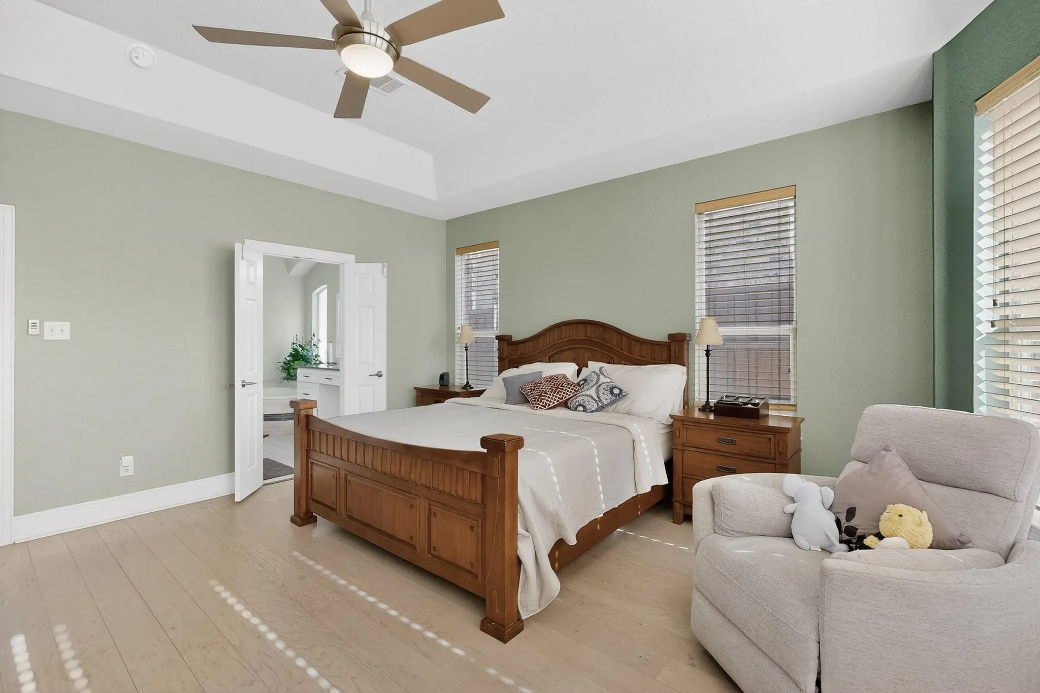 Single Family Residence For Sale in Collin County , 10051 Plainsman Lane, Frisco, Texas 75035, 4 Bedroom, 3 Bathroom, 2 Garage spaces, 3,535 Sqft, built in 2005, mls#21358218, Real Estate Agent in Frisco, Homes For Sale in Collin county, Homes For Sale in Frisco, Realtor in Frisco Texas, Real Estate Brokerage Independent Realty Texas, Luminita Cordes Realtor