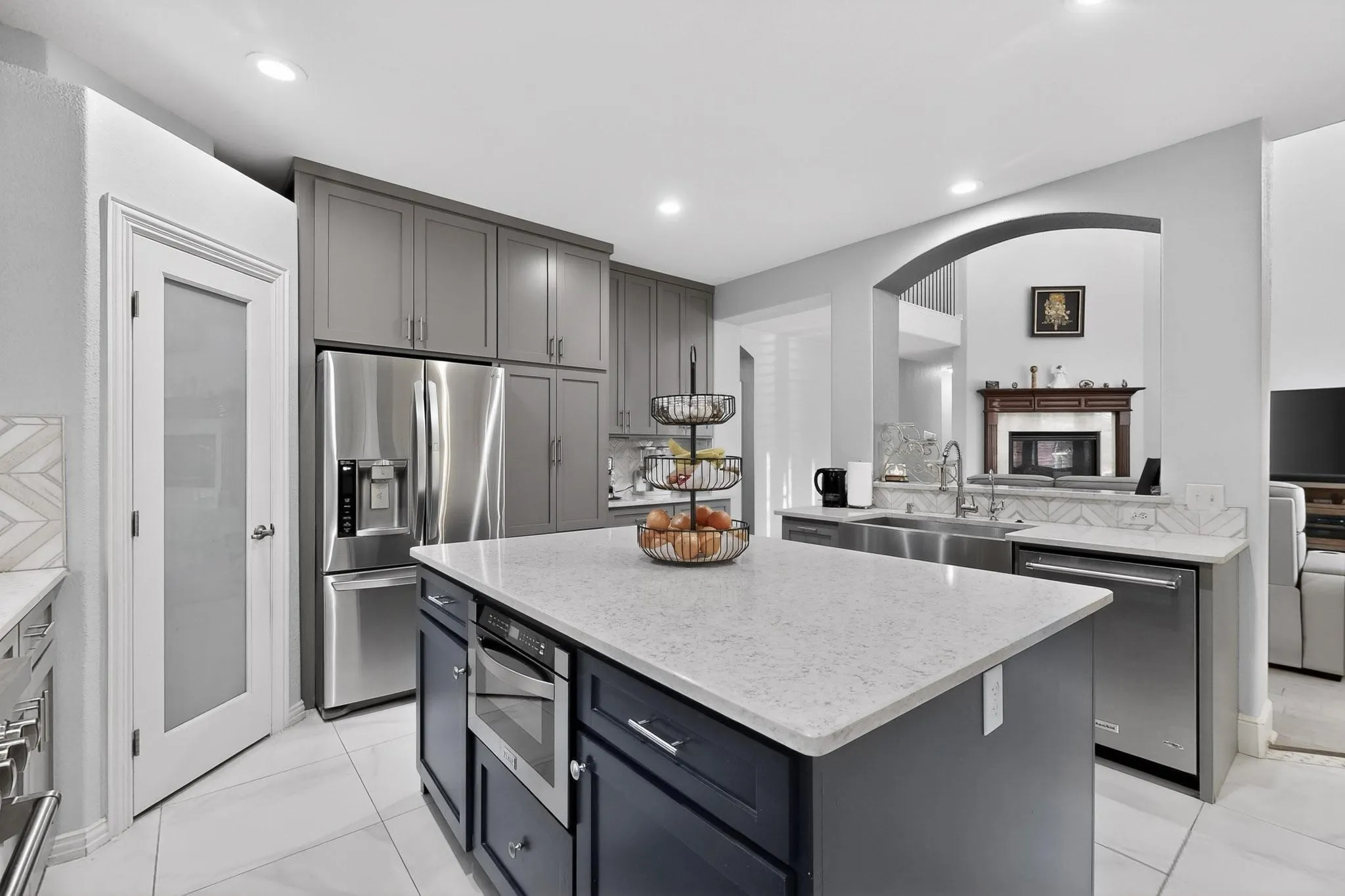 Single Family Residence For Sale in Collin County , 10051 Plainsman Lane, Frisco, Texas 75035, 4 Bedroom, 3 Bathroom, 2 Garage spaces, 3,535 Sqft, built in 2005, mls#21358218, Real Estate Agent in Frisco, Homes For Sale in Collin county, Homes For Sale in Frisco, Realtor in Frisco Texas, Real Estate Brokerage Independent Realty Texas, Luminita Cordes Realtor