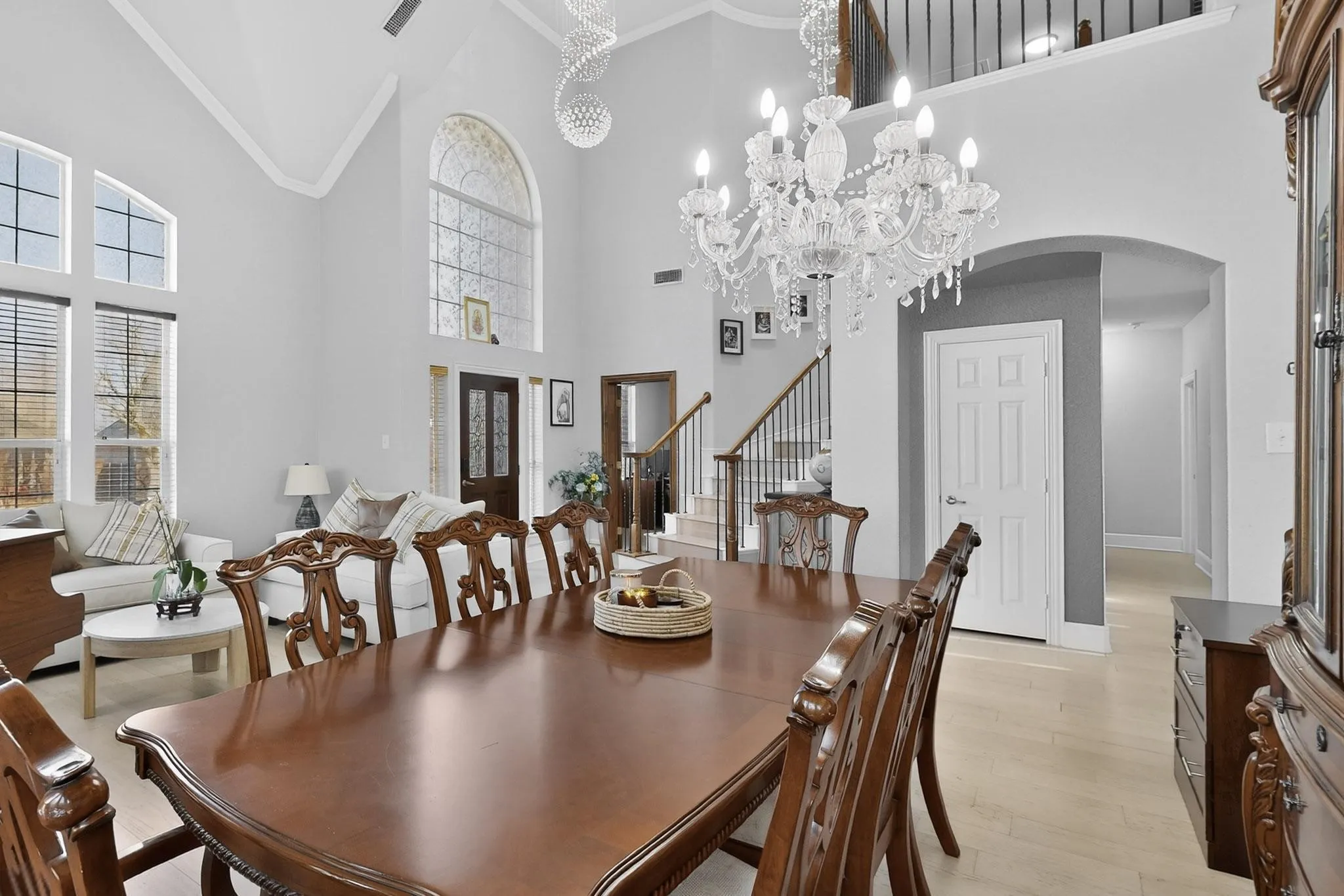 Single Family Residence For Sale in Collin County , 10051 Plainsman Lane, Frisco, Texas 75035, 4 Bedroom, 3 Bathroom, 2 Garage spaces, 3,535 Sqft, built in 2005, mls#21358218, Real Estate Agent in Frisco, Homes For Sale in Collin county, Homes For Sale in Frisco, Realtor in Frisco Texas, Real Estate Brokerage Independent Realty Texas, Luminita Cordes Realtor