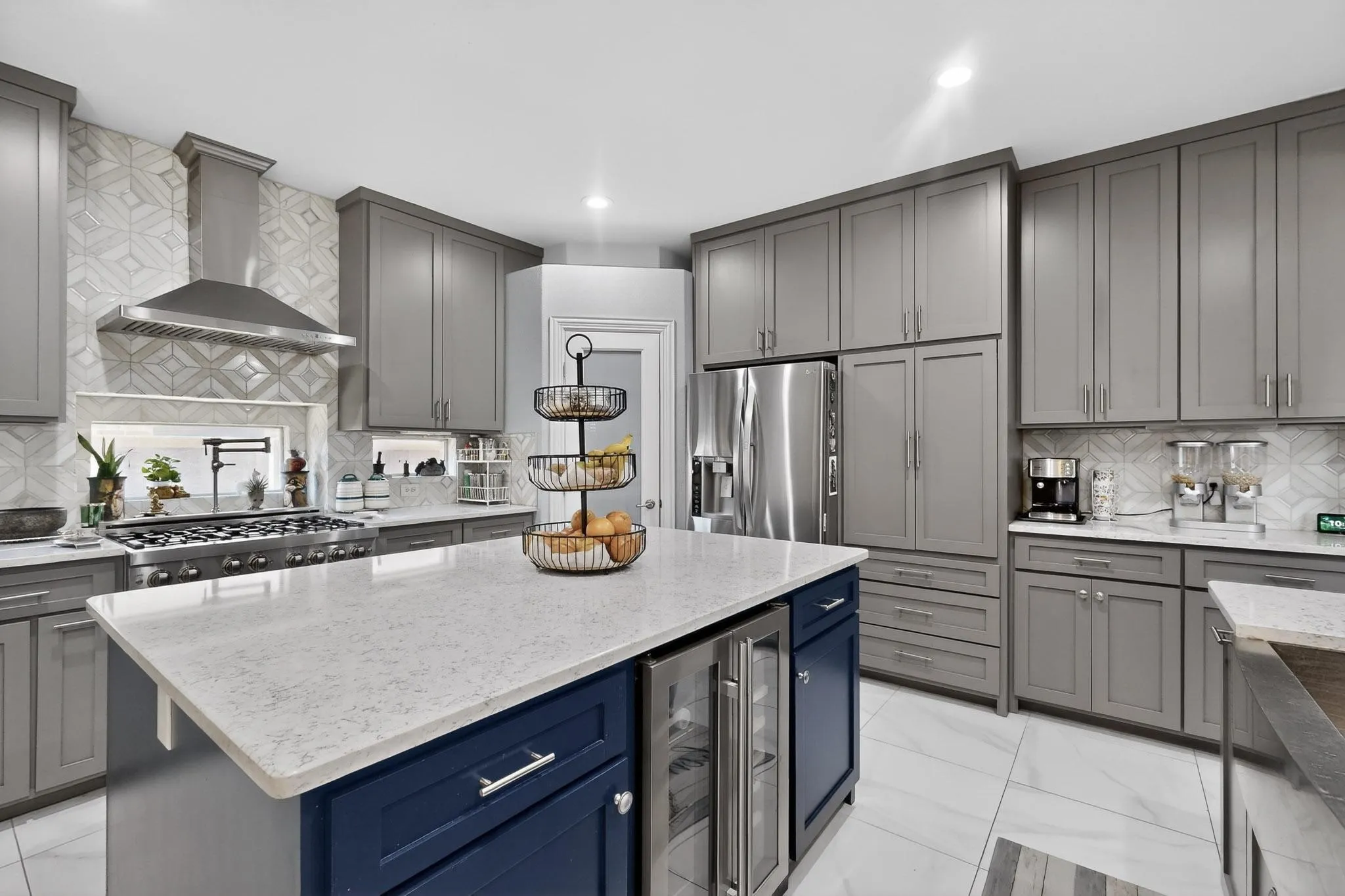 Single Family Residence For Sale in Collin County , 10051 Plainsman Lane, Frisco, Texas 75035, 4 Bedroom, 3 Bathroom, 2 Garage spaces, 3,535 Sqft, built in 2005, mls#21358218, Real Estate Agent in Frisco, Homes For Sale in Collin county, Homes For Sale in Frisco, Realtor in Frisco Texas, Real Estate Brokerage Independent Realty Texas, Luminita Cordes Realtor