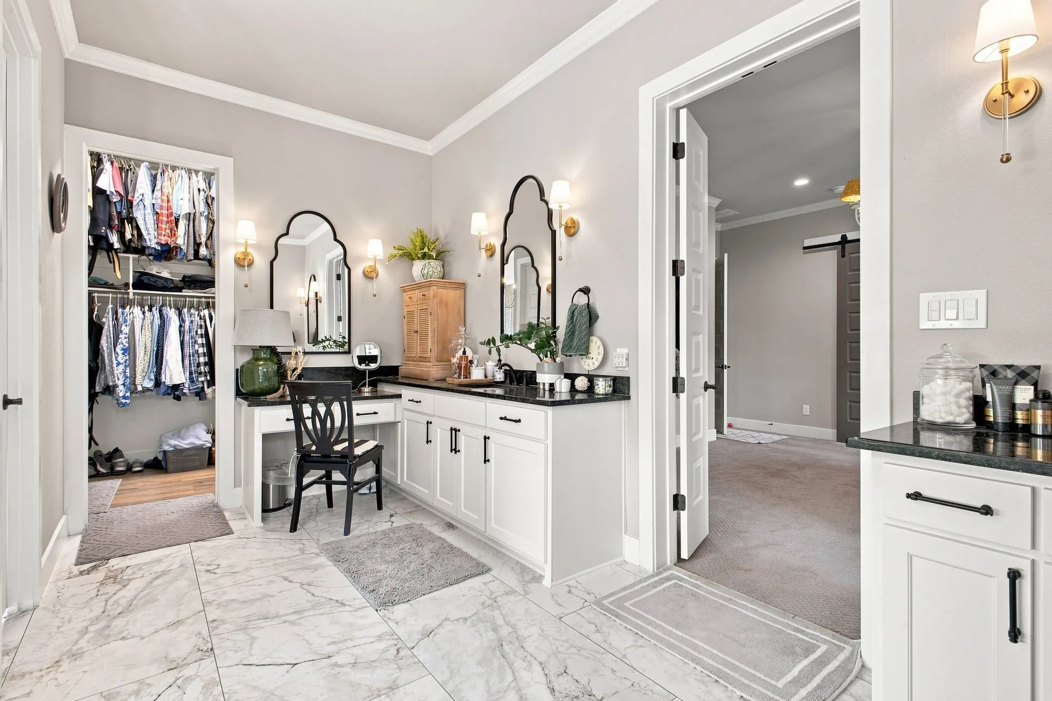 Single Family Residence For Sale in Navarro County , 215 Tonkawa Trail, Corsicana, Texas 75109, 3 Bedroom, 3 Bathroom, 3 Garage spaces, 2,609 Sqft, built in 2022, mls#21357723, Real Estate Agent in Corsicana, Homes For Sale in Navarro county, Homes For Sale in Corsicana, Realtor in Corsicana Texas, Real Estate Brokerage Independent Realty Texas, Luminita Cordes Realtor