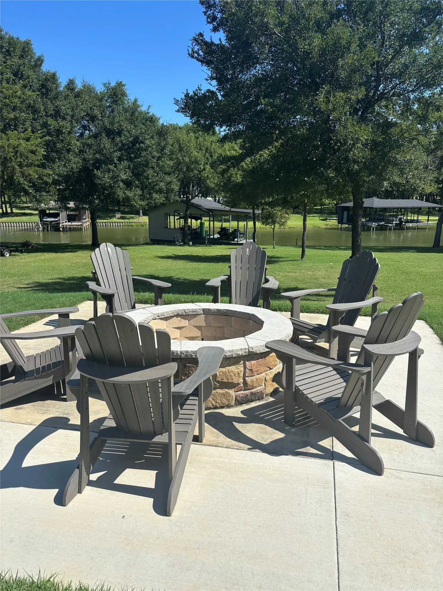 Single Family Residence For Sale in Navarro County , 215 Tonkawa Trail, Corsicana, Texas 75109, 3 Bedroom, 3 Bathroom, 3 Garage spaces, 2,609 Sqft, built in 2022, mls#21357723, Real Estate Agent in Corsicana, Homes For Sale in Navarro county, Homes For Sale in Corsicana, Realtor in Corsicana Texas, Real Estate Brokerage Independent Realty Texas, Luminita Cordes Realtor