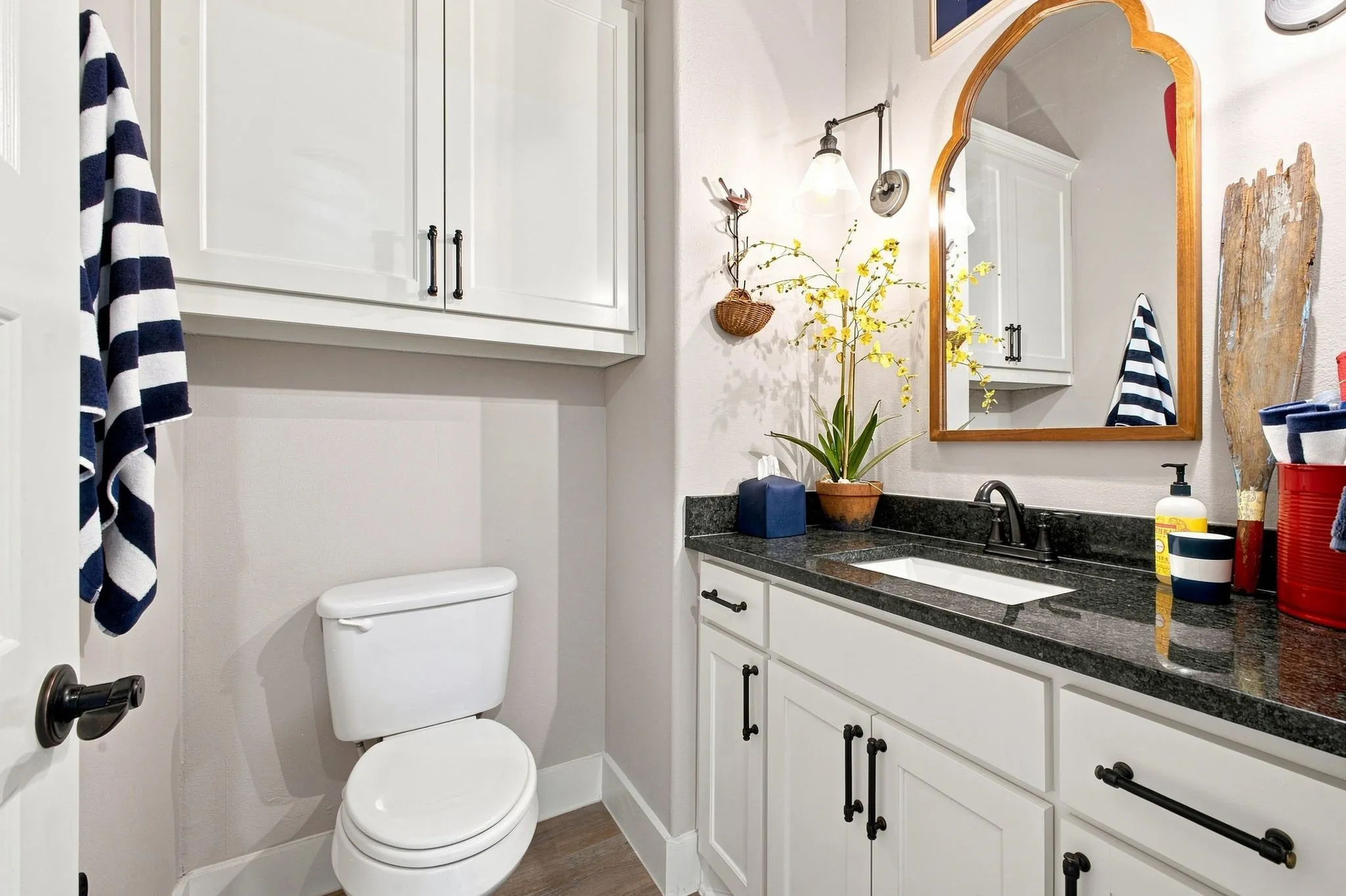 Single Family Residence For Sale in Navarro County , 215 Tonkawa Trail, Corsicana, Texas 75109, 3 Bedroom, 3 Bathroom, 3 Garage spaces, 2,609 Sqft, built in 2022, mls#21357723, Real Estate Agent in Corsicana, Homes For Sale in Navarro county, Homes For Sale in Corsicana, Realtor in Corsicana Texas, Real Estate Brokerage Independent Realty Texas, Luminita Cordes Realtor