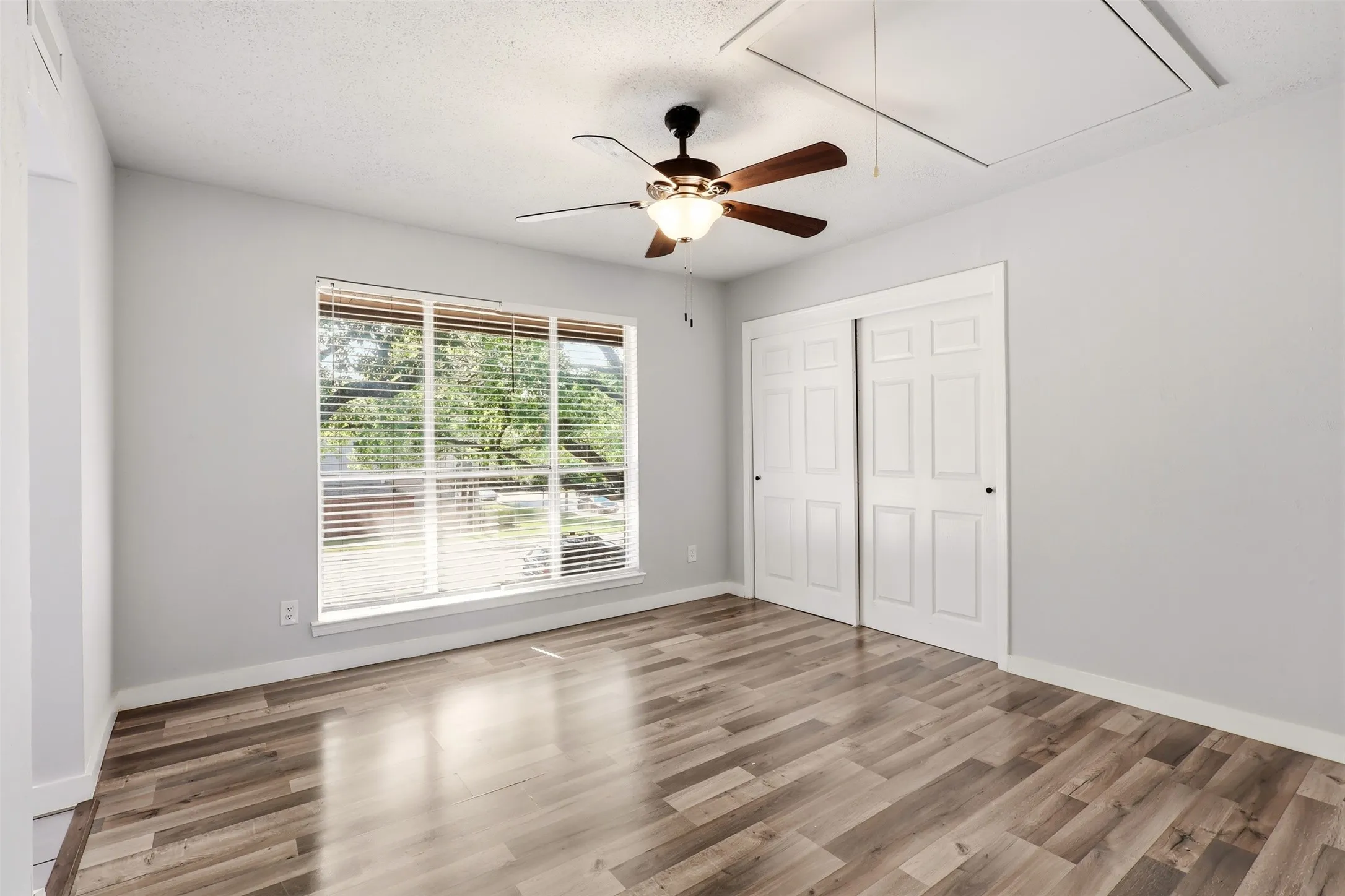Condominium For Sale in Dallas County , 10526 Stone Canyon Road 201, Dallas, Texas 75230, 3 Bedroom, 2 Bathroom, Garage spaces, 1,406 Sqft, built in 1970, mls#21358222, Real Estate Agent in Dallas, Homes For Sale in Dallas county, Homes For Sale in Dallas, Realtor in Dallas Texas, Real Estate Brokerage Independent Realty Texas, Luminita Cordes Realtor