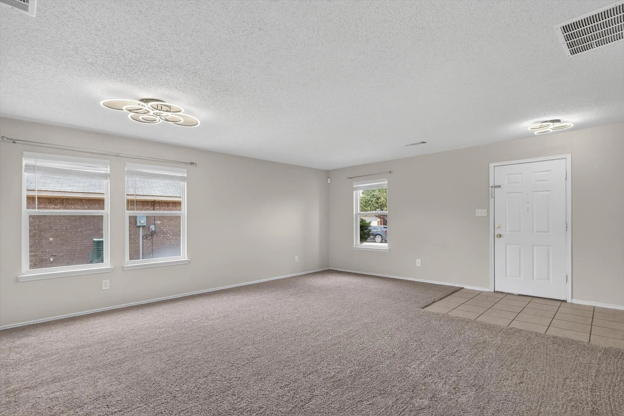 Single Family Residence For Sale in Tarrant County , 2427 Arroyo Springs Drive, Grand Prairie, Texas 75052, 3 Bedroom, 3 Bathroom, 2 Garage spaces, 2,437 Sqft, built in 2004, Price $359,999, mls#21358240, Real Estate Agent in Grand Prairie, Homes For Sale in Tarrant county, Homes For Sale in Grand Prairie, Realtor in Grand Prairie Texas, Real Estate Brokerage Independent Realty Texas, Luminita Cordes Realtor