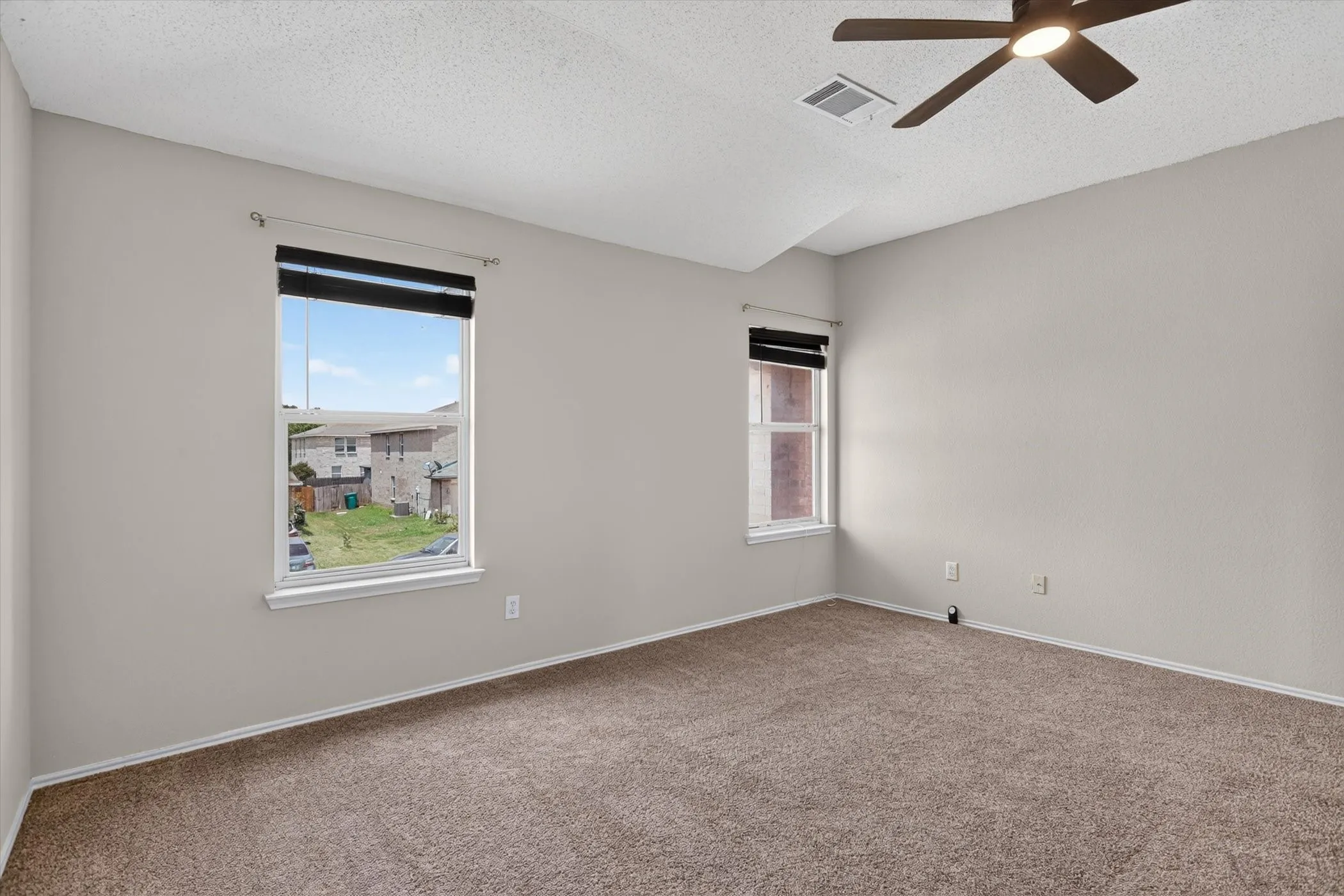 Single Family Residence For Sale in Tarrant County , 2427 Arroyo Springs Drive, Grand Prairie, Texas 75052, 3 Bedroom, 3 Bathroom, 2 Garage spaces, 2,437 Sqft, built in 2004, Price $359,999, mls#21358240, Real Estate Agent in Grand Prairie, Homes For Sale in Tarrant county, Homes For Sale in Grand Prairie, Realtor in Grand Prairie Texas, Real Estate Brokerage Independent Realty Texas, Luminita Cordes Realtor