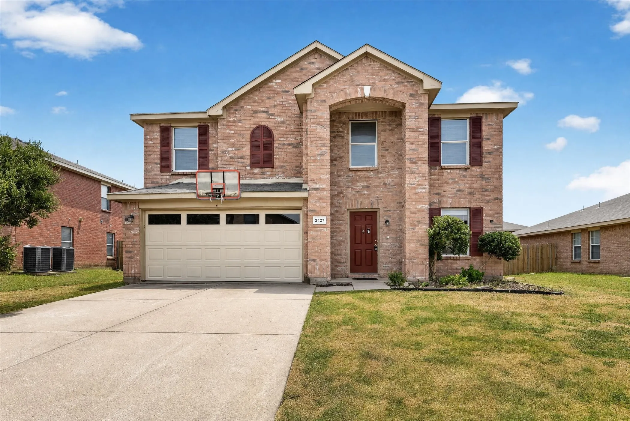 Single Family Residence For Sale in Tarrant County , 2427 Arroyo Springs Drive, Grand Prairie, Texas 75052, 3 Bedroom, 3 Bathroom, 2 Garage spaces, 2,437 Sqft, built in 2004, Price $359,999, mls#21358240, Real Estate Agent in Grand Prairie, Homes For Sale in Tarrant county, Homes For Sale in Grand Prairie, Realtor in Grand Prairie Texas, Real Estate Brokerage Independent Realty Texas, Luminita Cordes Realtor