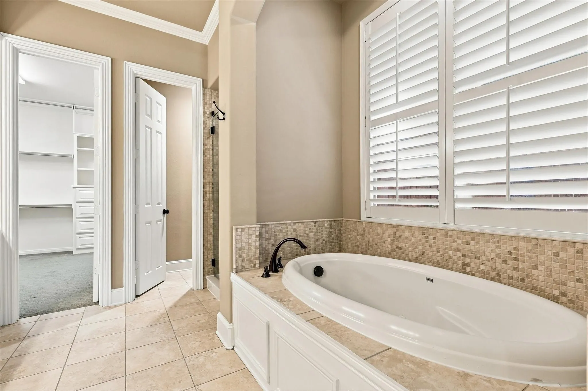 Single Family Residence For Rent in Denton County , 731 Lockridge Road, Lantana, Texas 76226, 5 Bedroom, 5 Bathroom, 3 Garage spaces, 4,484 Sqft, built in 2005, mls#21343624, Real Estate Agent in Lantana, Homes For Rent in Denton county, Homes For Rent in Lantana, Realtor in Lantana Texas, Real Estate Brokerage Independent Realty Texas, Luminita Cordes Realtor