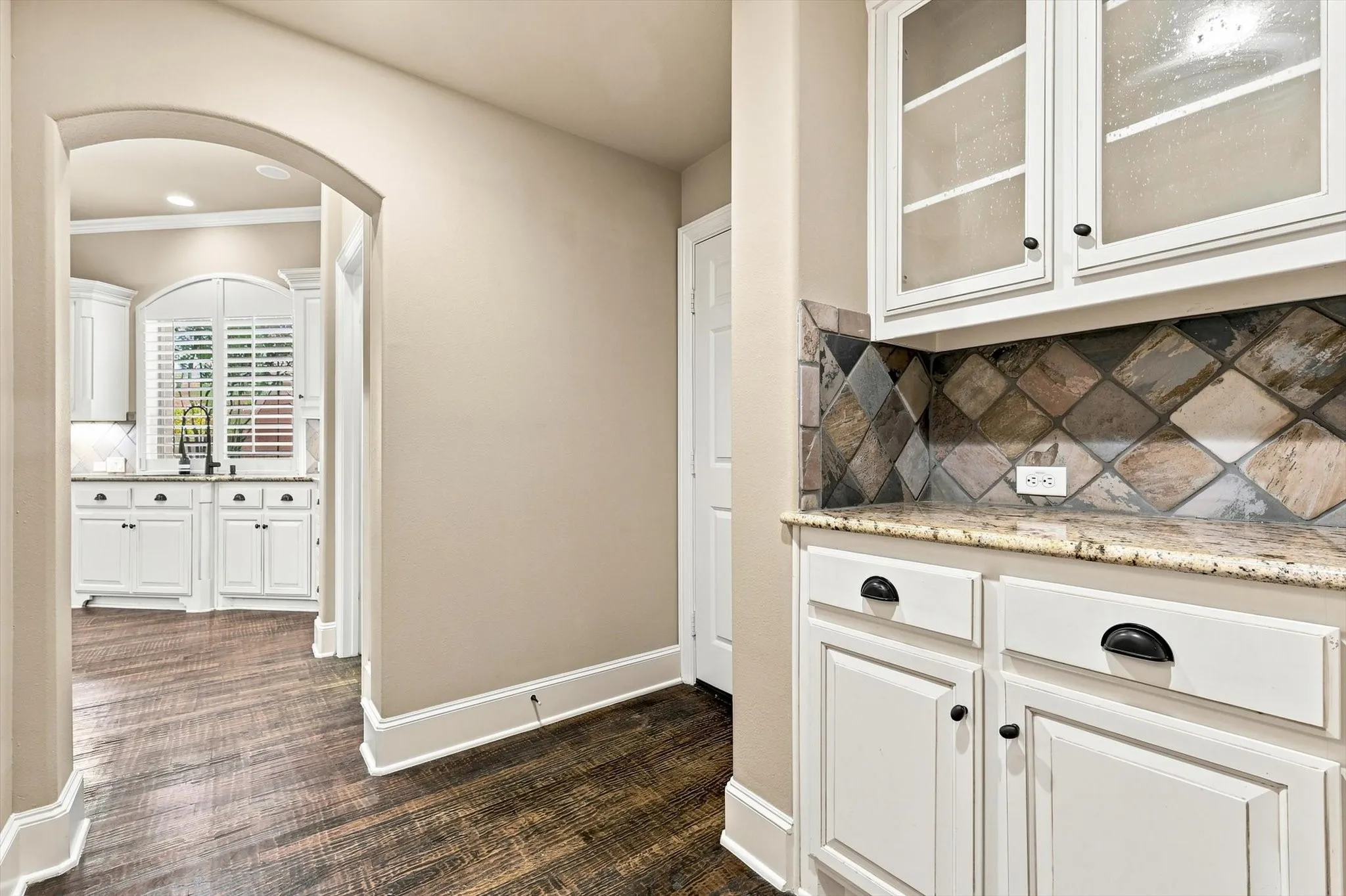 A view of the butler's pantry.