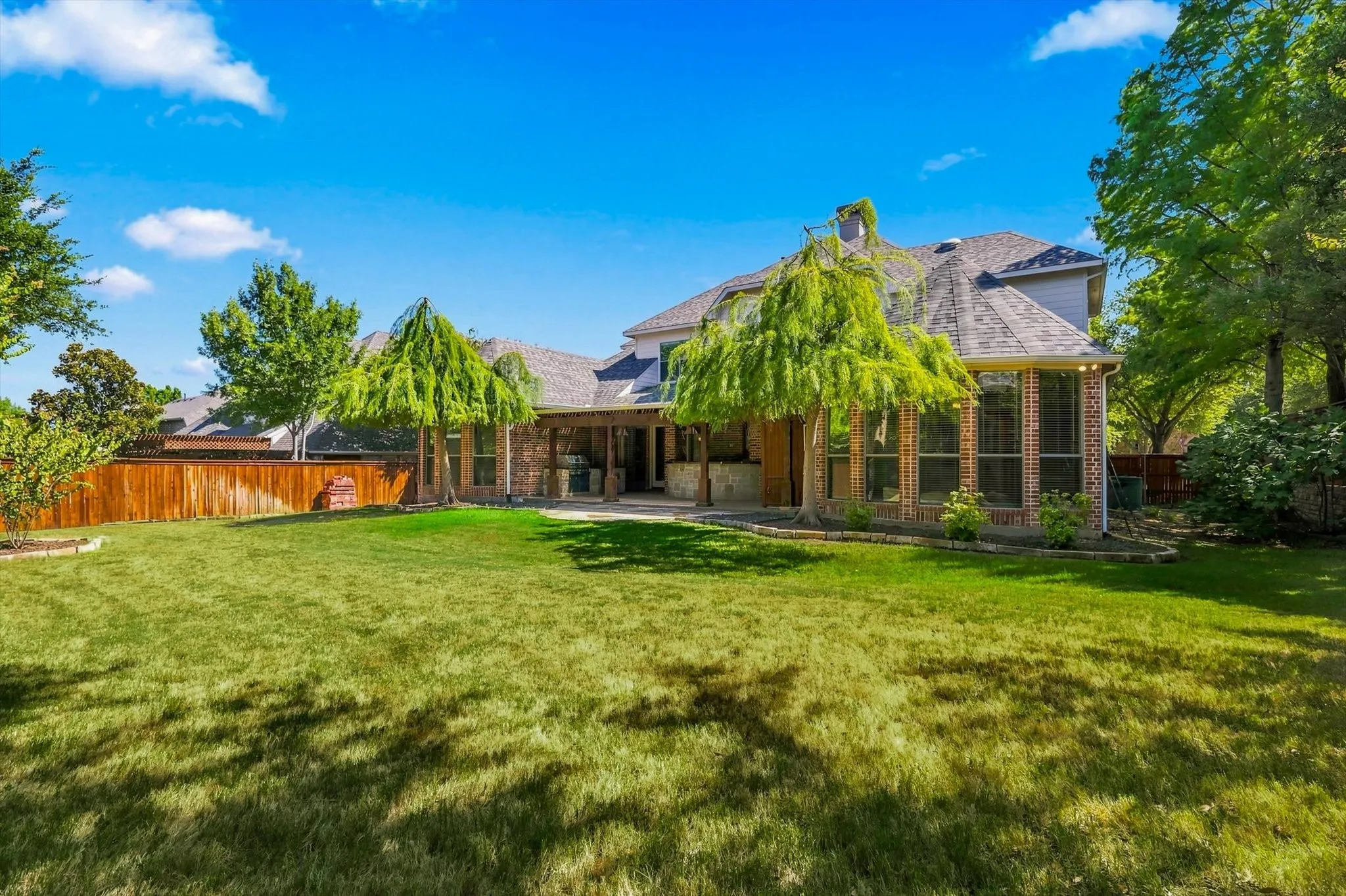 Single Family Residence For Rent in Denton County , 731 Lockridge Road, Lantana, Texas 76226, 5 Bedroom, 5 Bathroom, 3 Garage spaces, 4,484 Sqft, built in 2005, mls#21343624, Real Estate Agent in Lantana, Homes For Rent in Denton county, Homes For Rent in Lantana, Realtor in Lantana Texas, Real Estate Brokerage Independent Realty Texas, Luminita Cordes Realtor