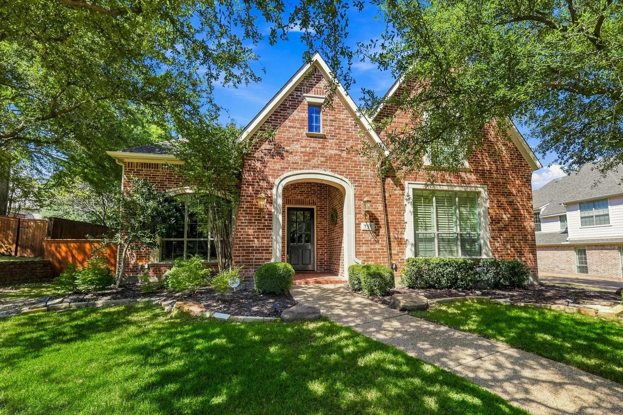 Single Family Residence For Rent in Denton County , 731 Lockridge Road, Lantana, Texas 76226, 5 Bedroom, 5 Bathroom, 3 Garage spaces, 4,484 Sqft, built in 2005, mls#21343624, Real Estate Agent in Lantana, Homes For Rent in Denton county, Homes For Rent in Lantana, Realtor in Lantana Texas, Real Estate Brokerage Independent Realty Texas, Luminita Cordes Realtor