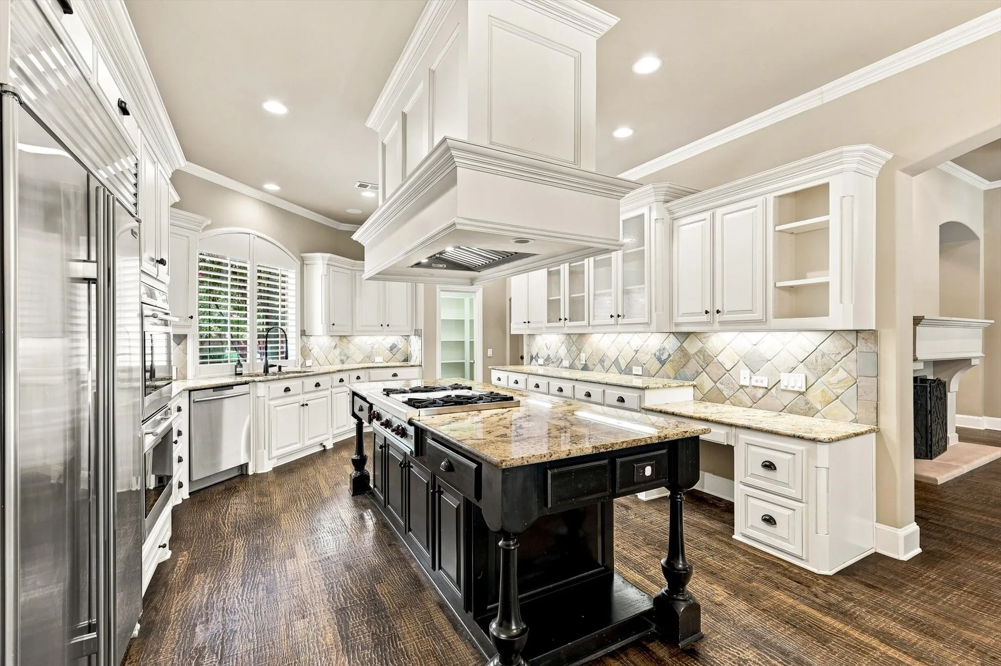 Single Family Residence For Rent in Denton County , 731 Lockridge Road, Lantana, Texas 76226, 5 Bedroom, 5 Bathroom, 3 Garage spaces, 4,484 Sqft, built in 2005, mls#21343624, Real Estate Agent in Lantana, Homes For Rent in Denton county, Homes For Rent in Lantana, Realtor in Lantana Texas, Real Estate Brokerage Independent Realty Texas, Luminita Cordes Realtor