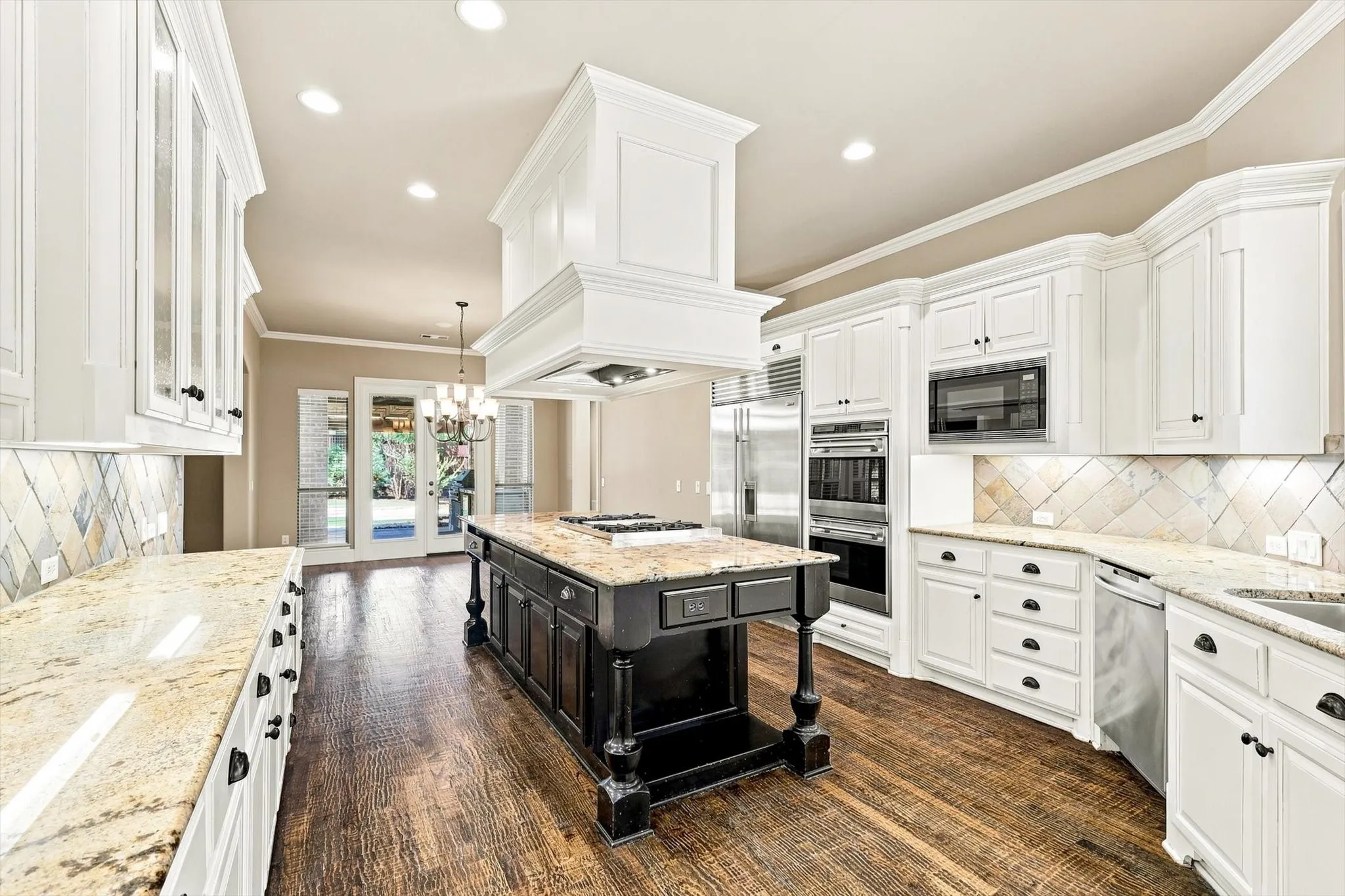 Single Family Residence For Rent in Denton County , 731 Lockridge Road, Lantana, Texas 76226, 5 Bedroom, 5 Bathroom, 3 Garage spaces, 4,484 Sqft, built in 2005, mls#21343624, Real Estate Agent in Lantana, Homes For Rent in Denton county, Homes For Rent in Lantana, Realtor in Lantana Texas, Real Estate Brokerage Independent Realty Texas, Luminita Cordes Realtor