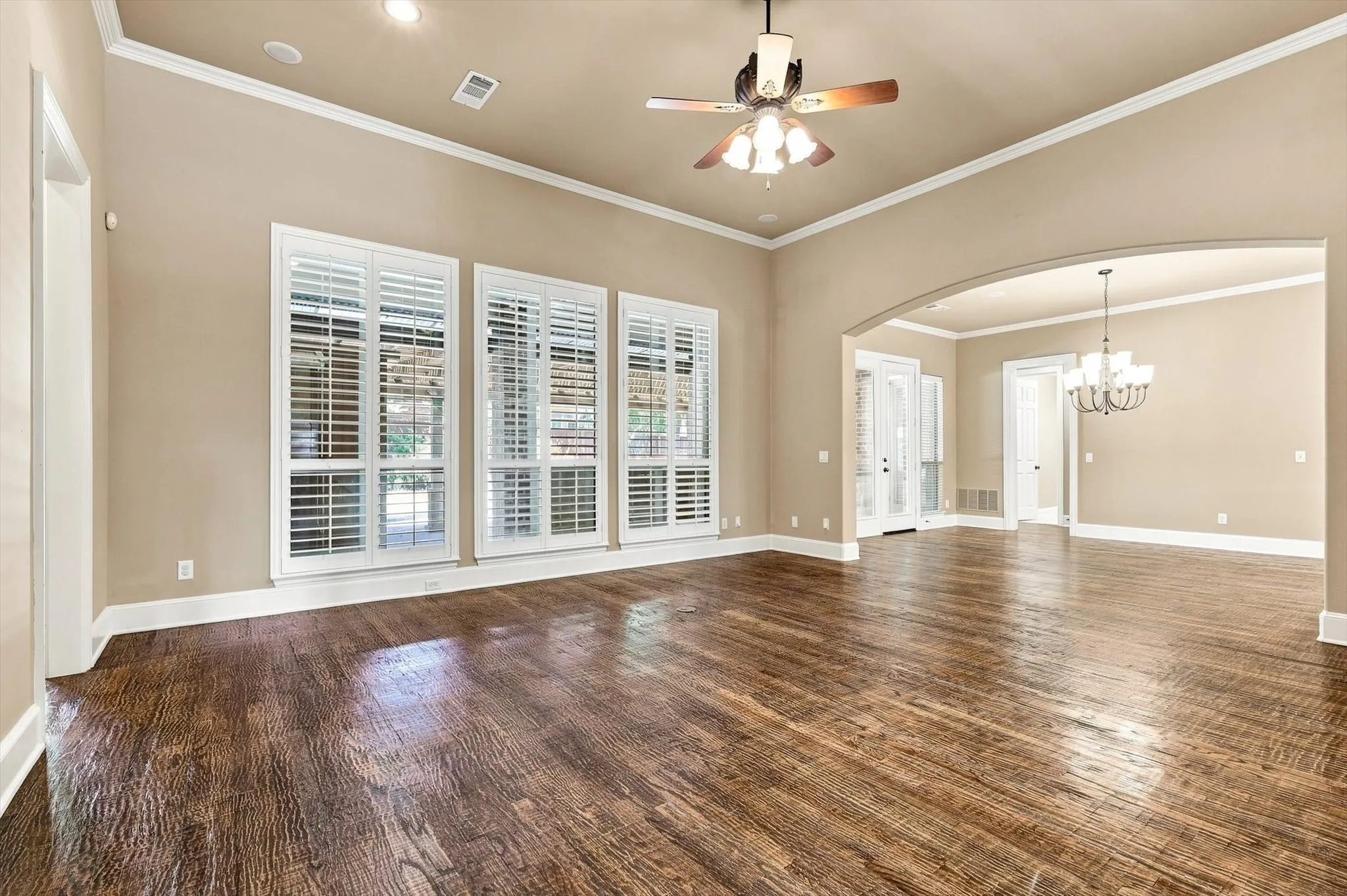 Single Family Residence For Rent in Denton County , 731 Lockridge Road, Lantana, Texas 76226, 5 Bedroom, 5 Bathroom, 3 Garage spaces, 4,484 Sqft, built in 2005, mls#21343624, Real Estate Agent in Lantana, Homes For Rent in Denton county, Homes For Rent in Lantana, Realtor in Lantana Texas, Real Estate Brokerage Independent Realty Texas, Luminita Cordes Realtor