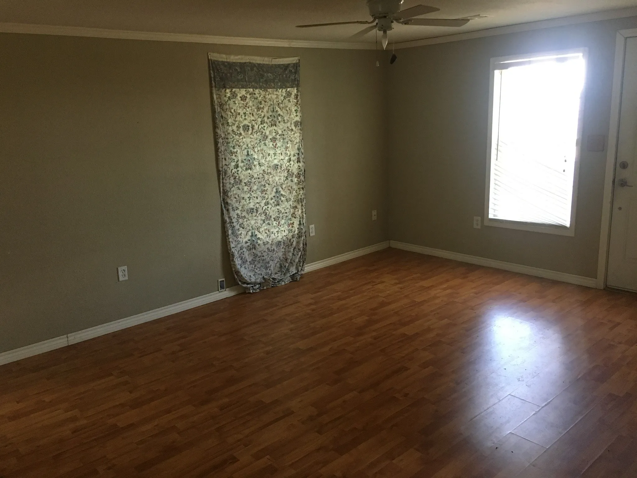 Single Family Residence For Rent in Taylor County , 438 Cherry Street, Abilene, Texas 79602, 2 Bedroom, 1 Bathroom, Garage spaces, 732 Sqft, built in 1938, Price $1,500, mls#21358259, Real Estate Agent in Abilene, Homes For Rent in Taylor county, Homes For Rent in Abilene, Realtor in Abilene Texas, Real Estate Brokerage Independent Realty Texas, Luminita Cordes Realtor