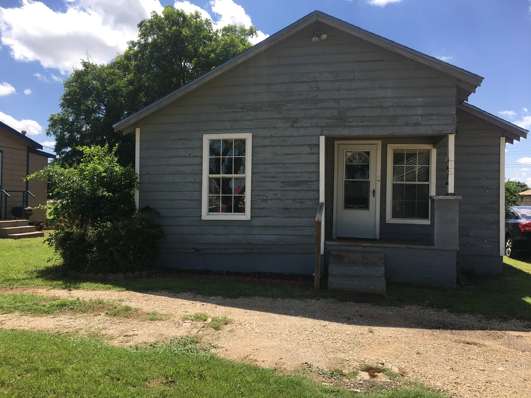 Single Family Residence For Rent in Taylor County , 438 Cherry Street, Abilene, Texas 79602, 2 Bedroom, 1 Bathroom, Garage spaces, 732 Sqft, built in 1938, Price $1,500, mls#21358259, Real Estate Agent in Abilene, Homes For Rent in Taylor county, Homes For Rent in Abilene, Realtor in Abilene Texas, Real Estate Brokerage Independent Realty Texas, Luminita Cordes Realtor