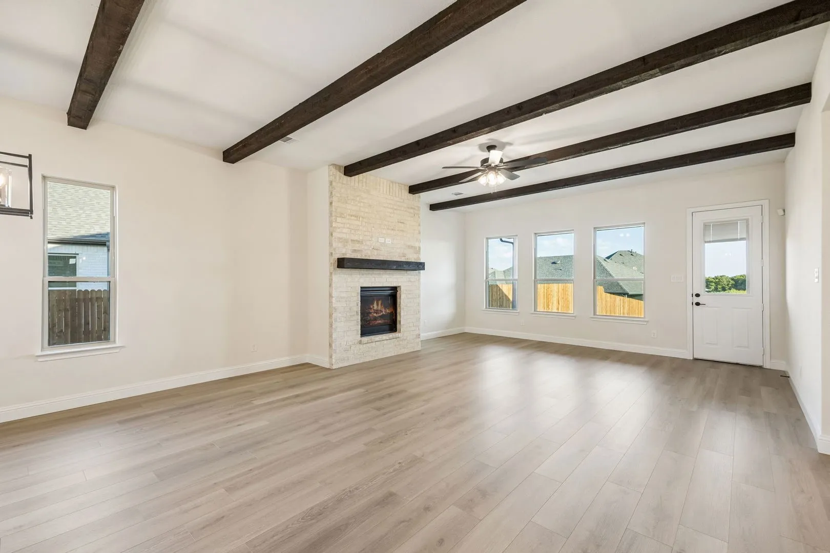 Single Family Residence For Sale in Ellis County , 2431 Scott Court, Waxahachie, Texas 75167, 4 Bedroom, 3 Bathroom, 2 Garage spaces, 2,636 Sqft, built in 2026, mls#21358269, Real Estate Agent in Waxahachie, Homes For Sale in Ellis county, Homes For Sale in Waxahachie, Realtor in Waxahachie Texas, Real Estate Brokerage Independent Realty Texas, Luminita Cordes Realtor
