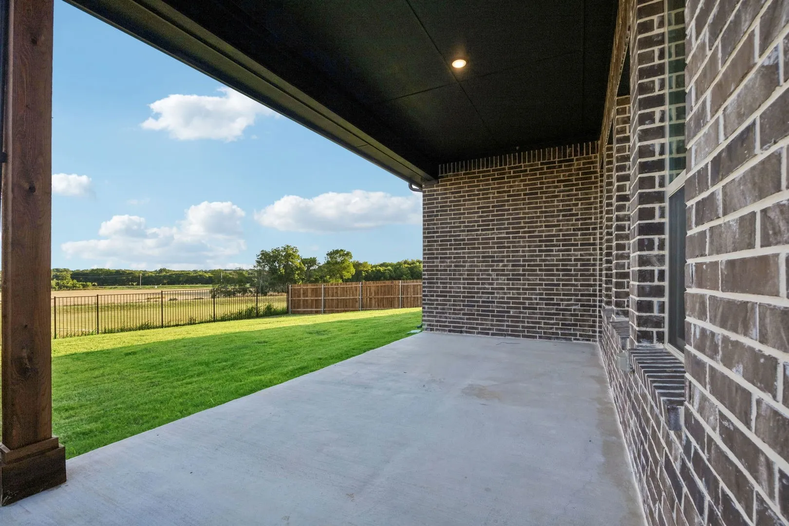 Single Family Residence For Sale in Ellis County , 2431 Scott Court, Waxahachie, Texas 75167, 4 Bedroom, 3 Bathroom, 2 Garage spaces, 2,636 Sqft, built in 2026, mls#21358269, Real Estate Agent in Waxahachie, Homes For Sale in Ellis county, Homes For Sale in Waxahachie, Realtor in Waxahachie Texas, Real Estate Brokerage Independent Realty Texas, Luminita Cordes Realtor