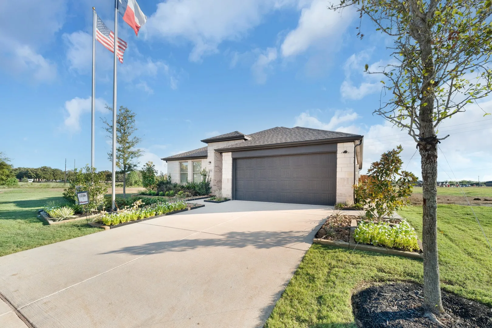 Single Family Residence For Sale in Hopkins County , 2104 Redwood Drive, Sulphur Springs, Texas 75482, 3 Bedroom, 2 Bathroom, 2 Garage spaces, 1,660 Sqft, built in 2025, mls#21358276, Real Estate Agent in Sulphur Springs, Homes For Sale in Hopkins county, Homes For Sale in Sulphur Springs, Realtor in Sulphur Springs Texas, Real Estate Brokerage Independent Realty Texas, Luminita Cordes Realtor