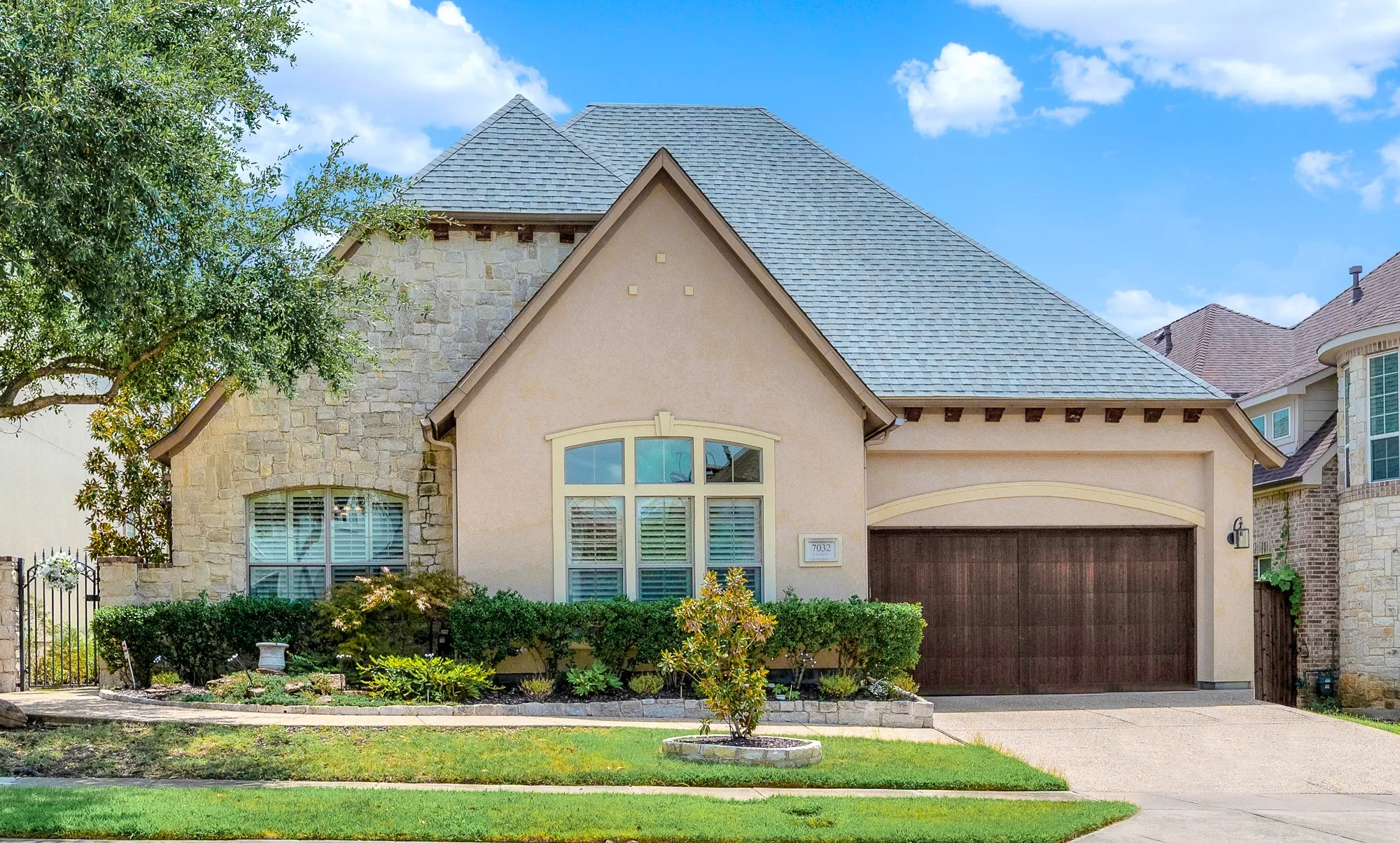 Single Family Residence For Sale in Denton County , 7032 PORTOBELLO Drive, Plano, Texas 75024, 3 Bedroom, 3 Bathroom, 3 Garage spaces, 2,759 Sqft, built in 2007, mls#21353195, Real Estate Agent in Plano, Homes For Sale in Denton county, Homes For Sale in Plano, Realtor in Plano Texas, Real Estate Brokerage Independent Realty Texas, Luminita Cordes Realtor