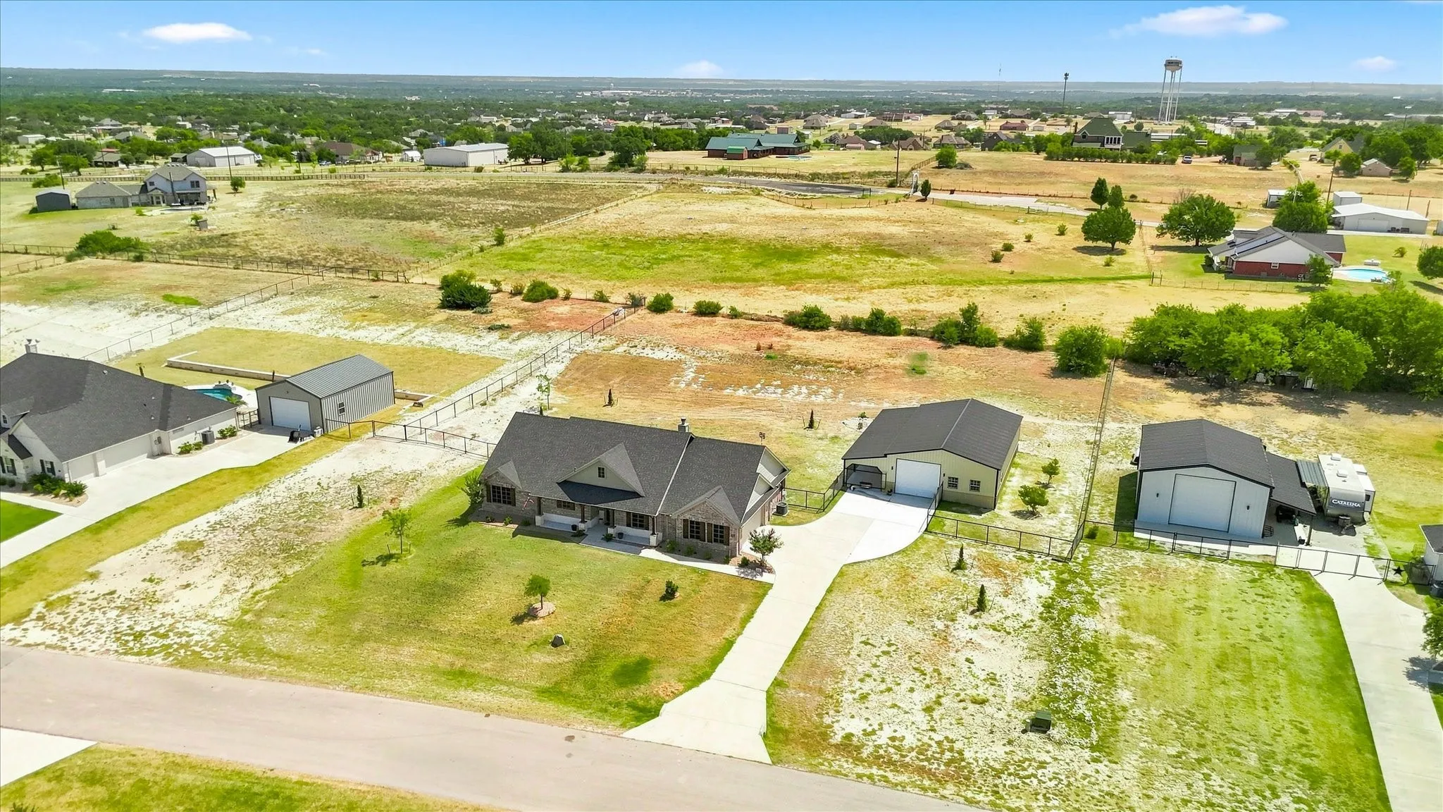 Single Family Residence For Sale in Parker County , 1020 Boulder Road, Weatherford, Texas 76085, 4 Bedroom, 2 Bathroom, 2 Garage spaces, 2,130 Sqft, built in 2020, mls#21357743, Real Estate Agent in Weatherford, Homes For Sale in Parker county, Homes For Sale in Weatherford, Realtor in Weatherford Texas, Real Estate Brokerage Independent Realty Texas, Luminita Cordes Realtor