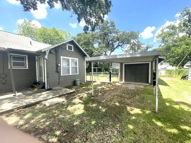 Single Family Residence For Sale in Tarrant County , 4619 Parrish Road, Haltom City, Texas 76117, 2 Bedroom, 1 Bathroom, 1 Garage spaces, 1,196 Sqft, built in 1945, mls#21353160, Real Estate Agent in Haltom City, Homes For Sale in Tarrant county, Homes For Sale in Haltom City, Realtor in Haltom City Texas, Real Estate Brokerage Independent Realty Texas, Luminita Cordes Realtor