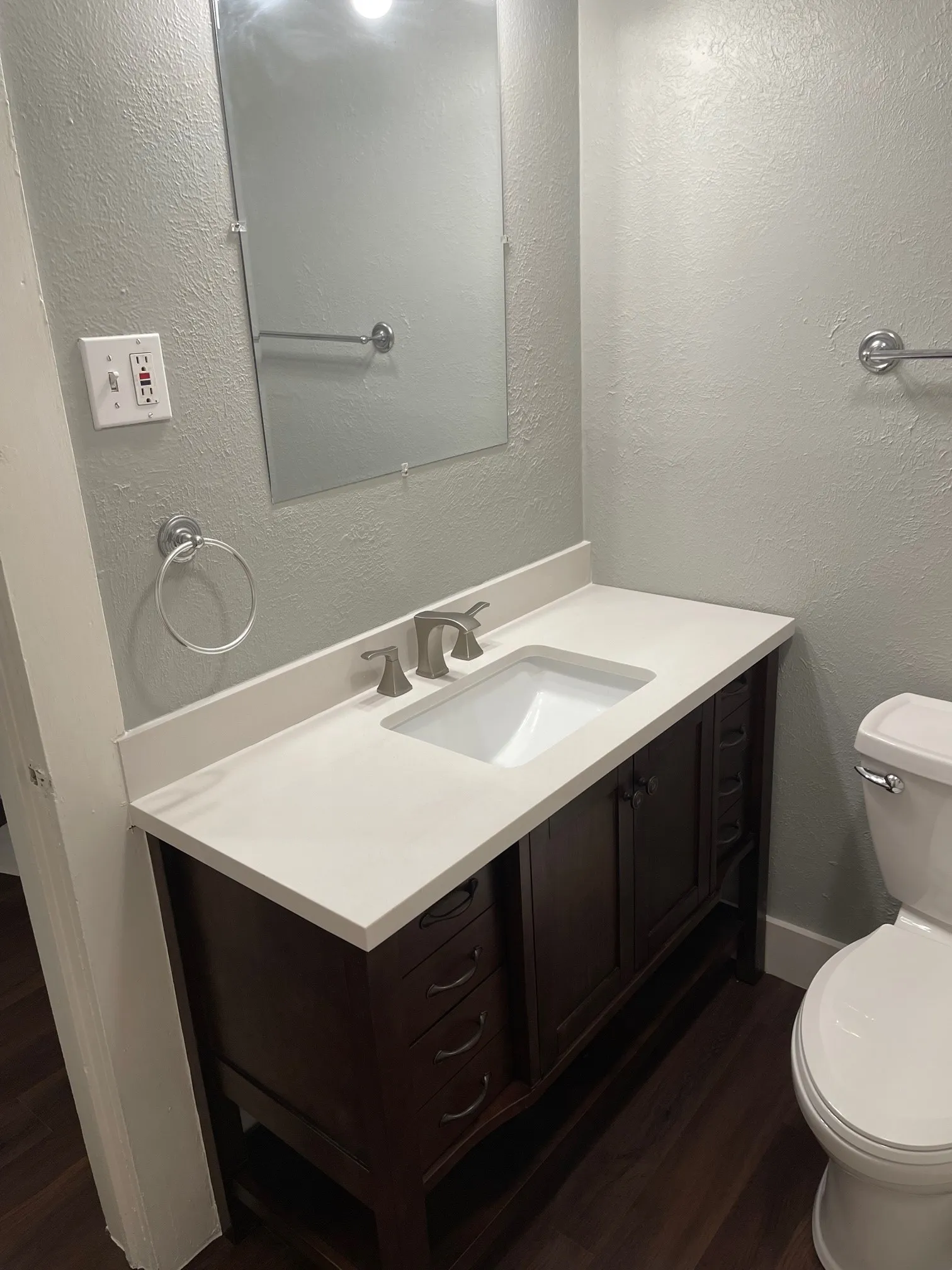 Single Family Residence For Sale in Tarrant County , 4619 Parrish Road, Haltom City, Texas 76117, 2 Bedroom, 1 Bathroom, 1 Garage spaces, 1,196 Sqft, built in 1945, mls#21353160, Real Estate Agent in Haltom City, Homes For Sale in Tarrant county, Homes For Sale in Haltom City, Realtor in Haltom City Texas, Real Estate Brokerage Independent Realty Texas, Luminita Cordes Realtor
