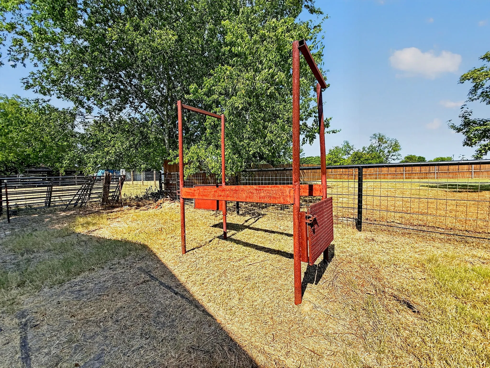 Single Family Residence For Sale in Kaufman County , 8023 Fm 429, Kaufman, Texas 75142, 3 Bedroom, 2 Bathroom, 2 Garage spaces, 2,065 Sqft, built in 2003, mls#21350410, Real Estate Agent in Kaufman, Homes For Sale in Kaufman county, Homes For Sale in Kaufman, Realtor in Kaufman Texas, Real Estate Brokerage Independent Realty Texas, Luminita Cordes Realtor
