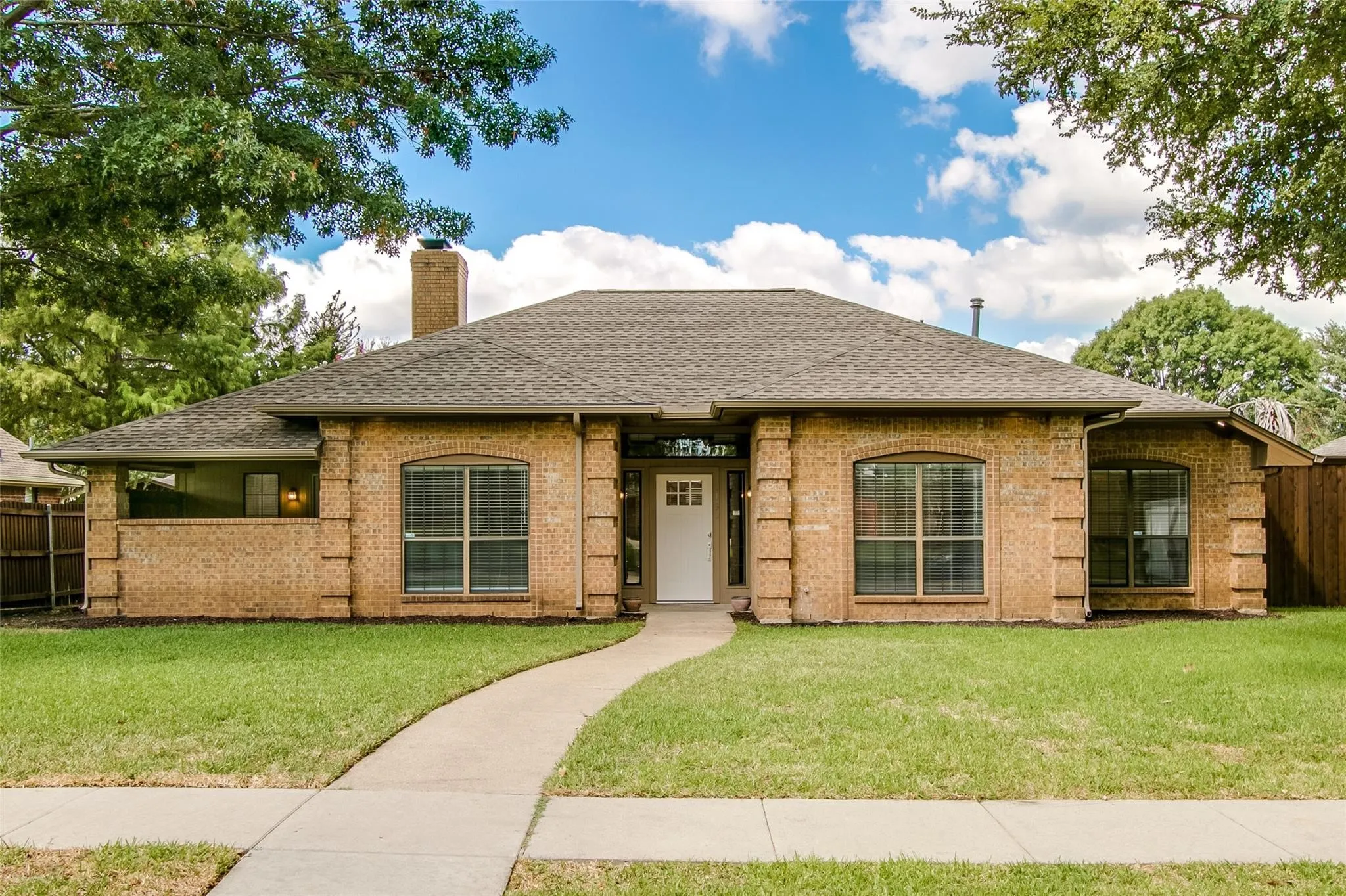 Single Family Residence For Rent in Collin County , 3313 Darion Lane, Plano, Texas 75093, 3 Bedroom, 2 Bathroom, 2 Garage spaces, 1,833 Sqft, built in 1983, mls#21357247, Real Estate Agent in Plano, Homes For Rent in Collin county, Homes For Rent in Plano, Realtor in Plano Texas, Real Estate Brokerage Independent Realty Texas, Luminita Cordes Realtor