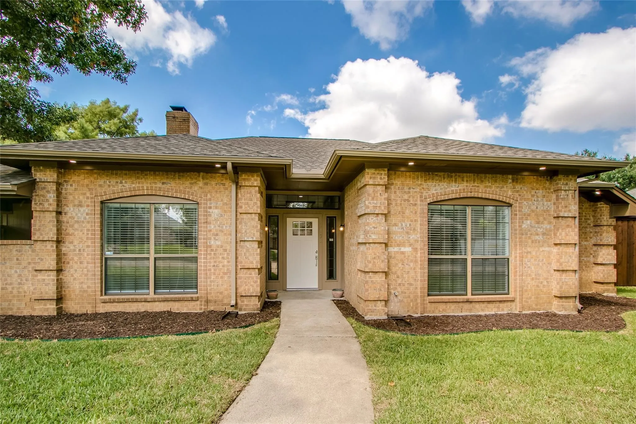 Single Family Residence For Rent in Collin County , 3313 Darion Lane, Plano, Texas 75093, 3 Bedroom, 2 Bathroom, 2 Garage spaces, 1,833 Sqft, built in 1983, mls#21357247, Real Estate Agent in Plano, Homes For Rent in Collin county, Homes For Rent in Plano, Realtor in Plano Texas, Real Estate Brokerage Independent Realty Texas, Luminita Cordes Realtor