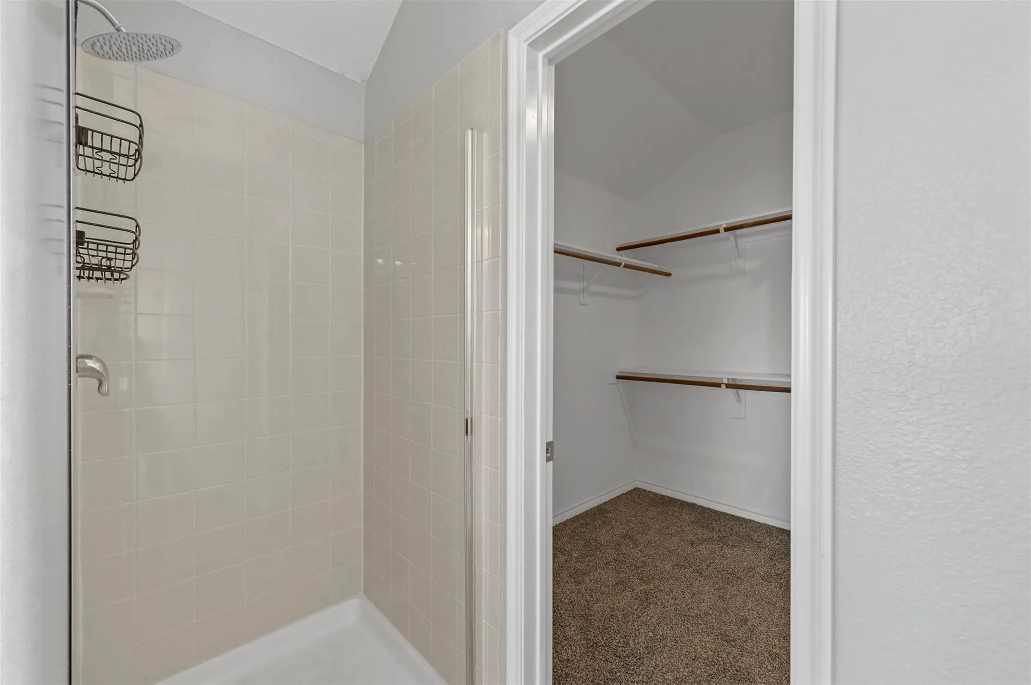 Single Family Residence For Rent in Denton County , 5590 Manitou Drive, Prosper, Texas 75078, 4 Bedroom, 2 Bathroom, 2 Garage spaces, 2,180 Sqft, built in 2009, mls#21358305, Real Estate Agent in Prosper, Homes For Rent in Denton county, Homes For Rent in Prosper, Realtor in Prosper Texas, Real Estate Brokerage Independent Realty Texas, Luminita Cordes Realtor