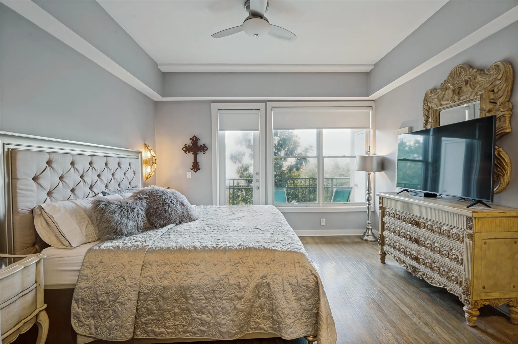 Condominium For Sale in Dallas County , 5055 Addison Circle 423, Addison, Texas 75001, 2 Bedroom, 2 Bathroom, 2 Garage spaces, 1,979 Sqft, built in 2000, mls#21358256, Real Estate Agent in Addison, Homes For Sale in Dallas county, Homes For Sale in Addison, Realtor in Addison Texas, Real Estate Brokerage Independent Realty Texas, Luminita Cordes Realtor