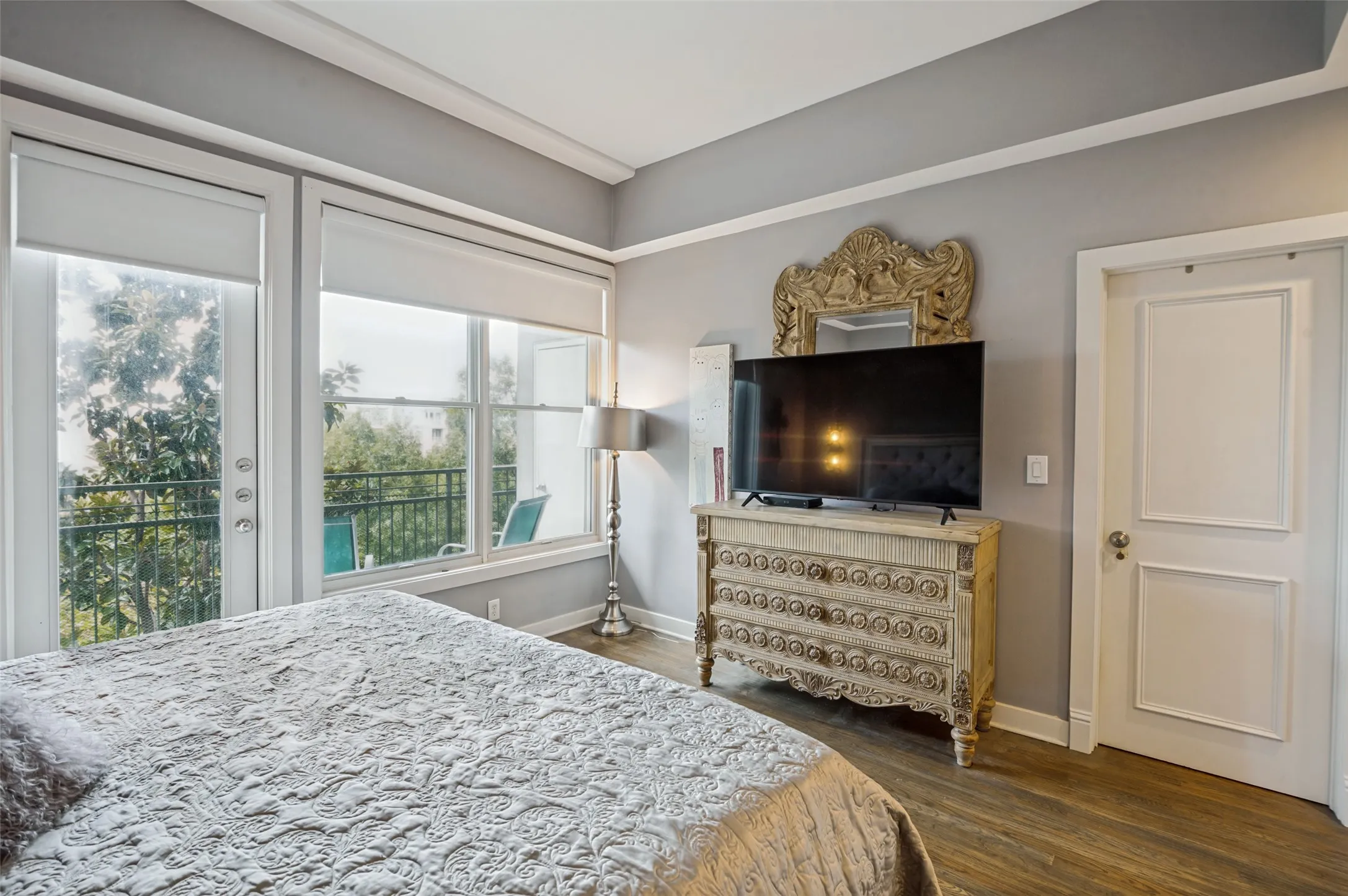 Condominium For Sale in Dallas County , 5055 Addison Circle 423, Addison, Texas 75001, 2 Bedroom, 2 Bathroom, 2 Garage spaces, 1,979 Sqft, built in 2000, mls#21358256, Real Estate Agent in Addison, Homes For Sale in Dallas county, Homes For Sale in Addison, Realtor in Addison Texas, Real Estate Brokerage Independent Realty Texas, Luminita Cordes Realtor